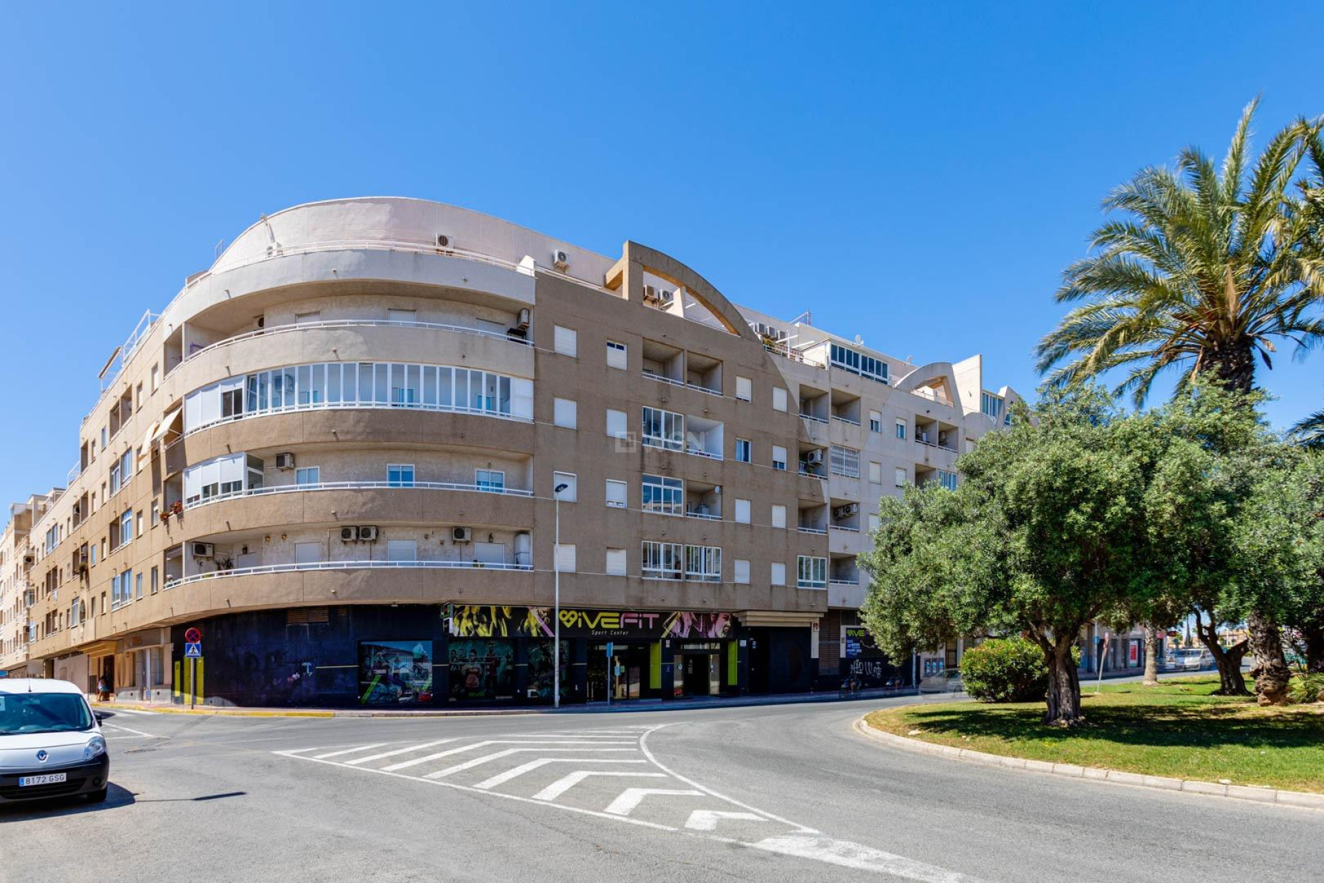 Odsprzedaż - Mieszkanie w bloku - Torrevieja - Centro