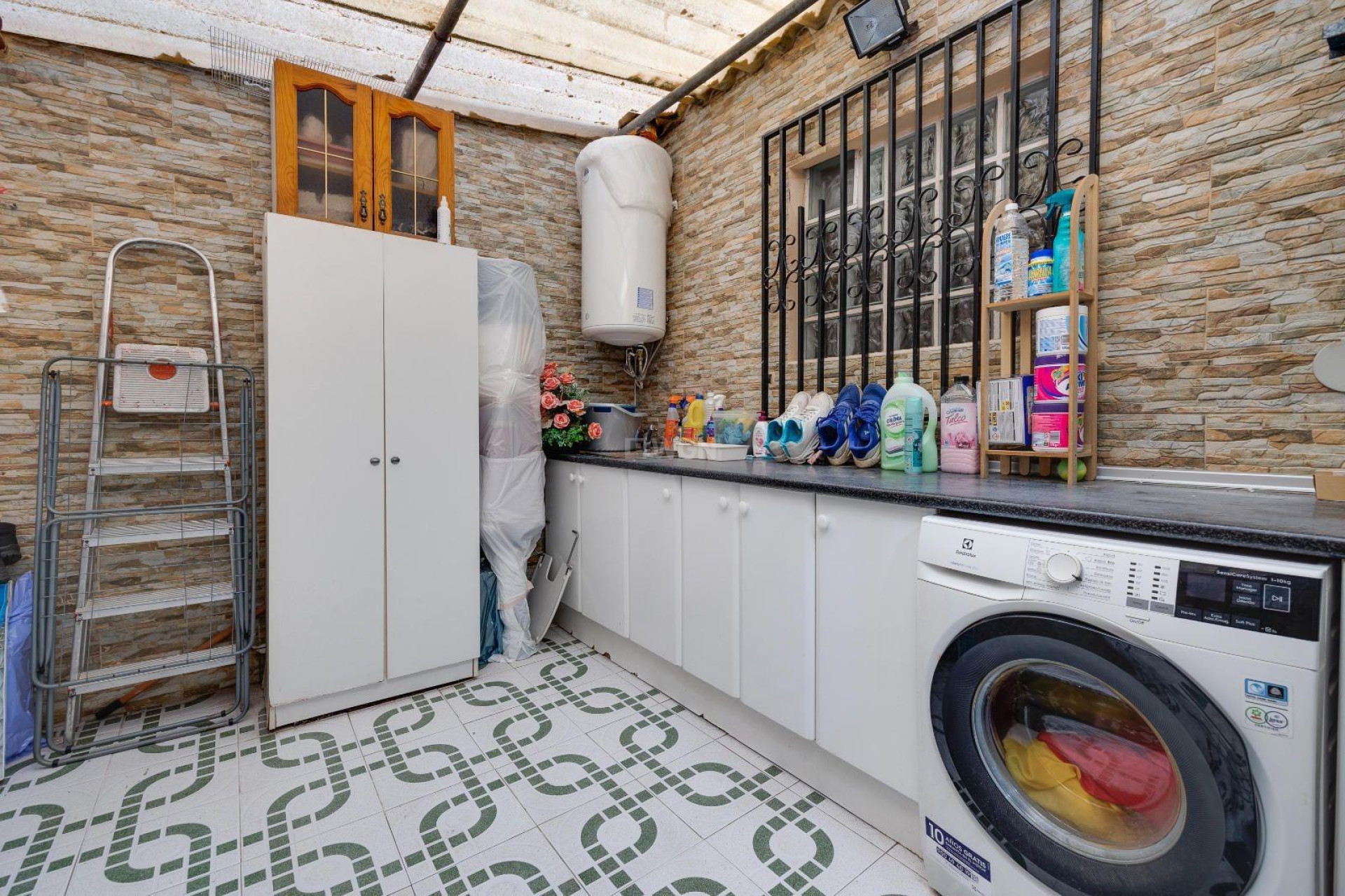Odsprzedaż - Mieszkanie w bloku - Torrevieja - Centro