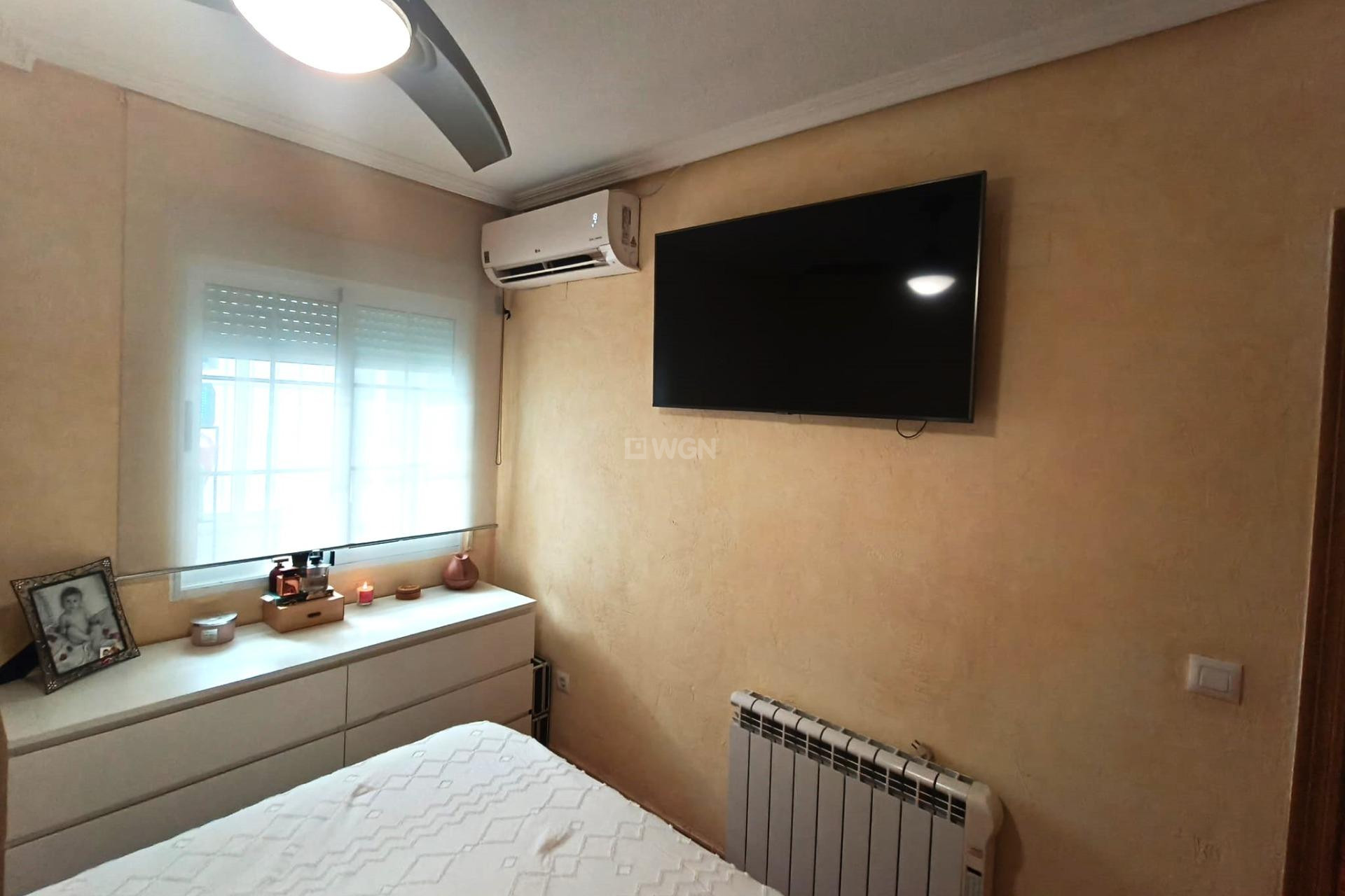 Odsprzedaż - Mieszkanie w bloku - Torrevieja - Centro