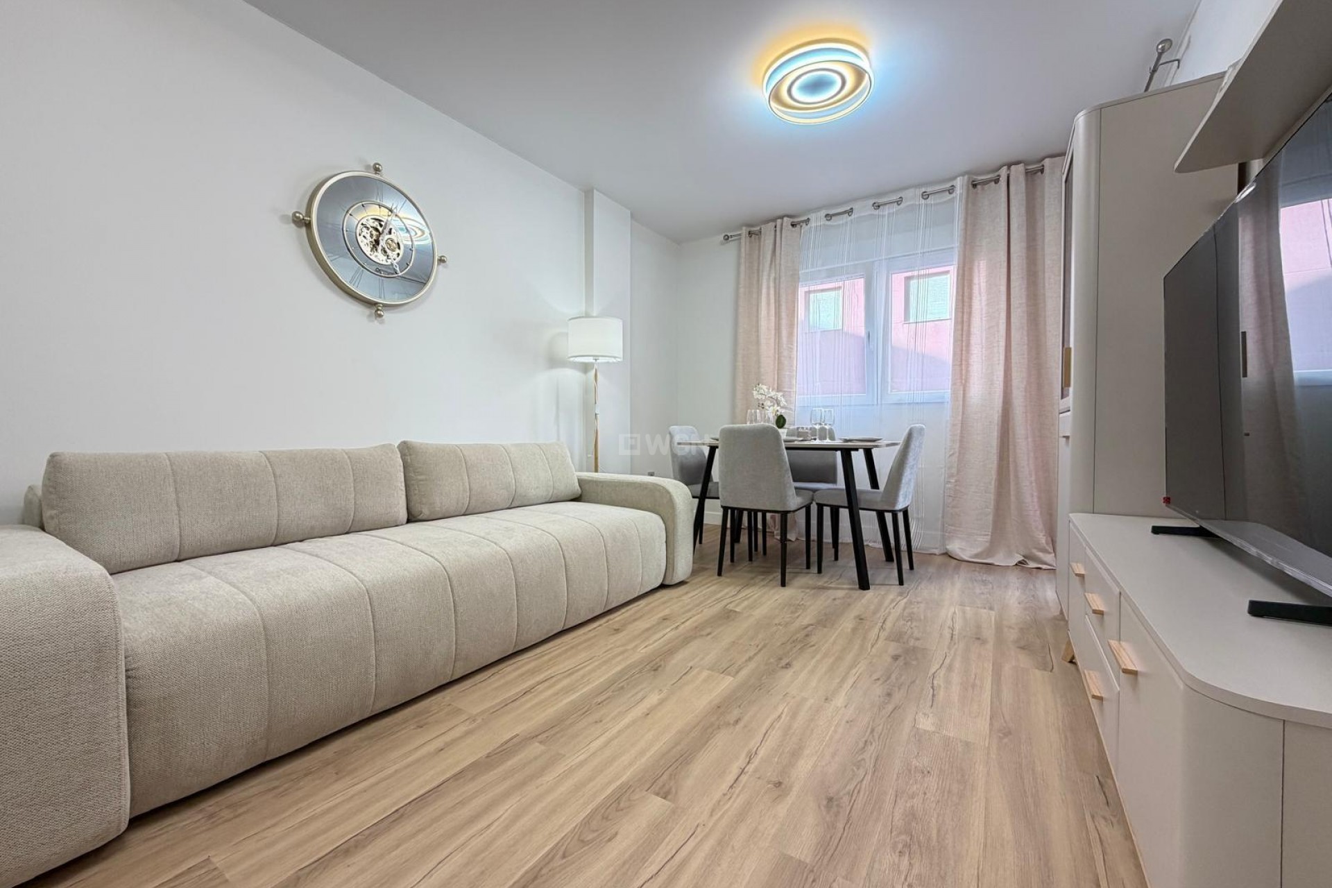 Odsprzedaż - Mieszkanie w bloku - Torrevieja - Centro