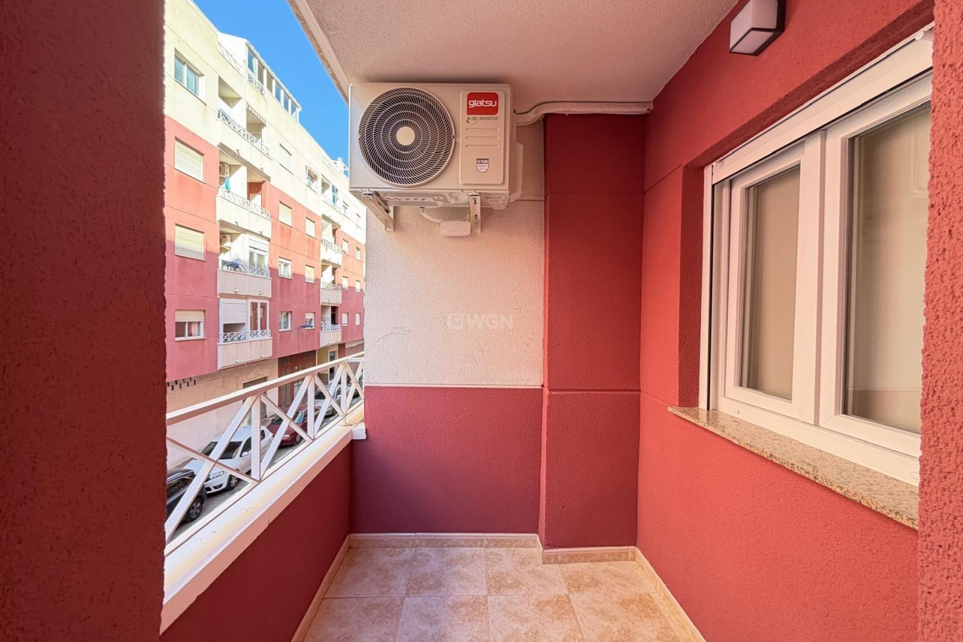 Odsprzedaż - Mieszkanie w bloku - Torrevieja - Centro