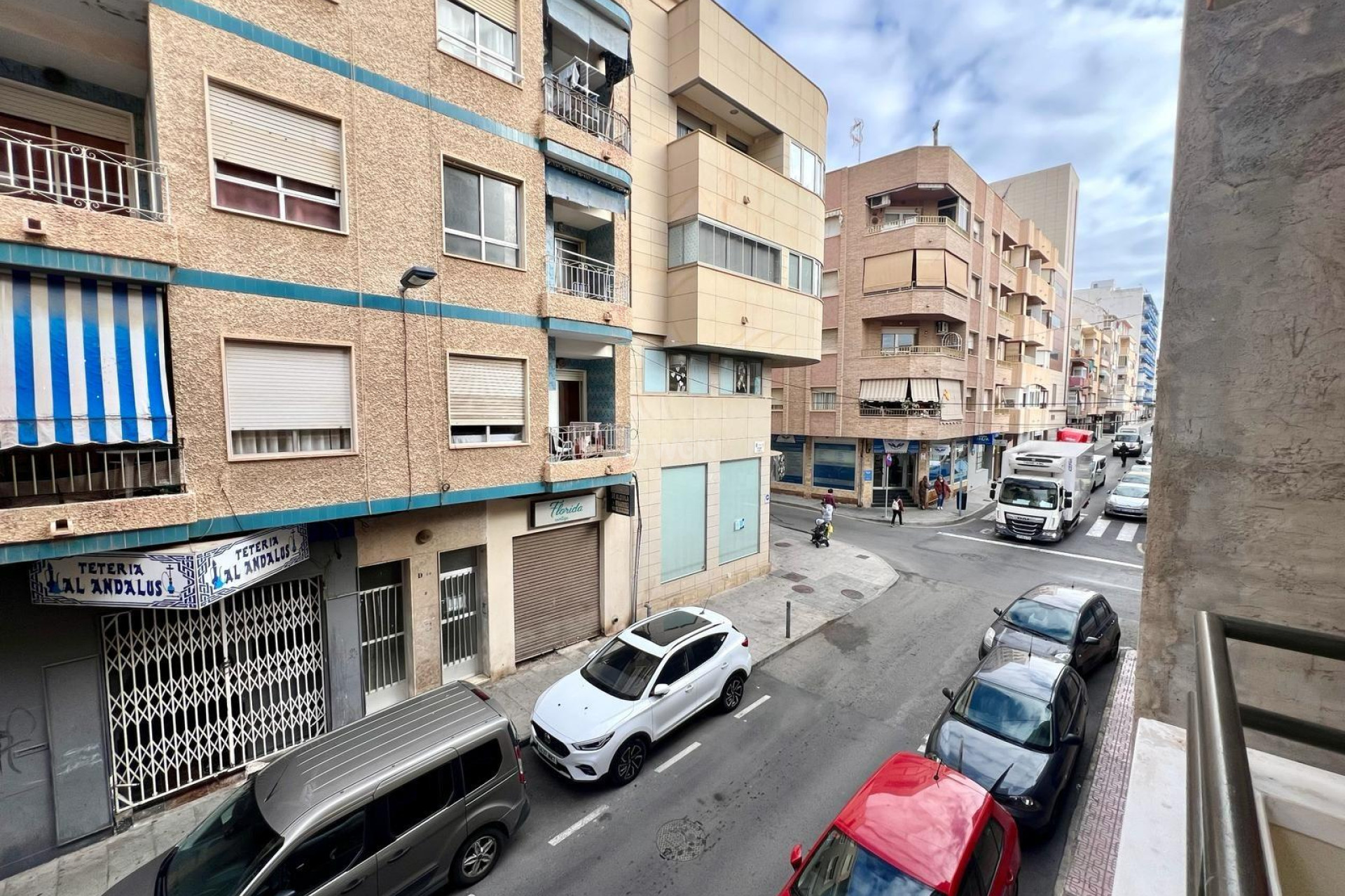 Odsprzedaż - Mieszkanie w bloku - Torrevieja - Centro