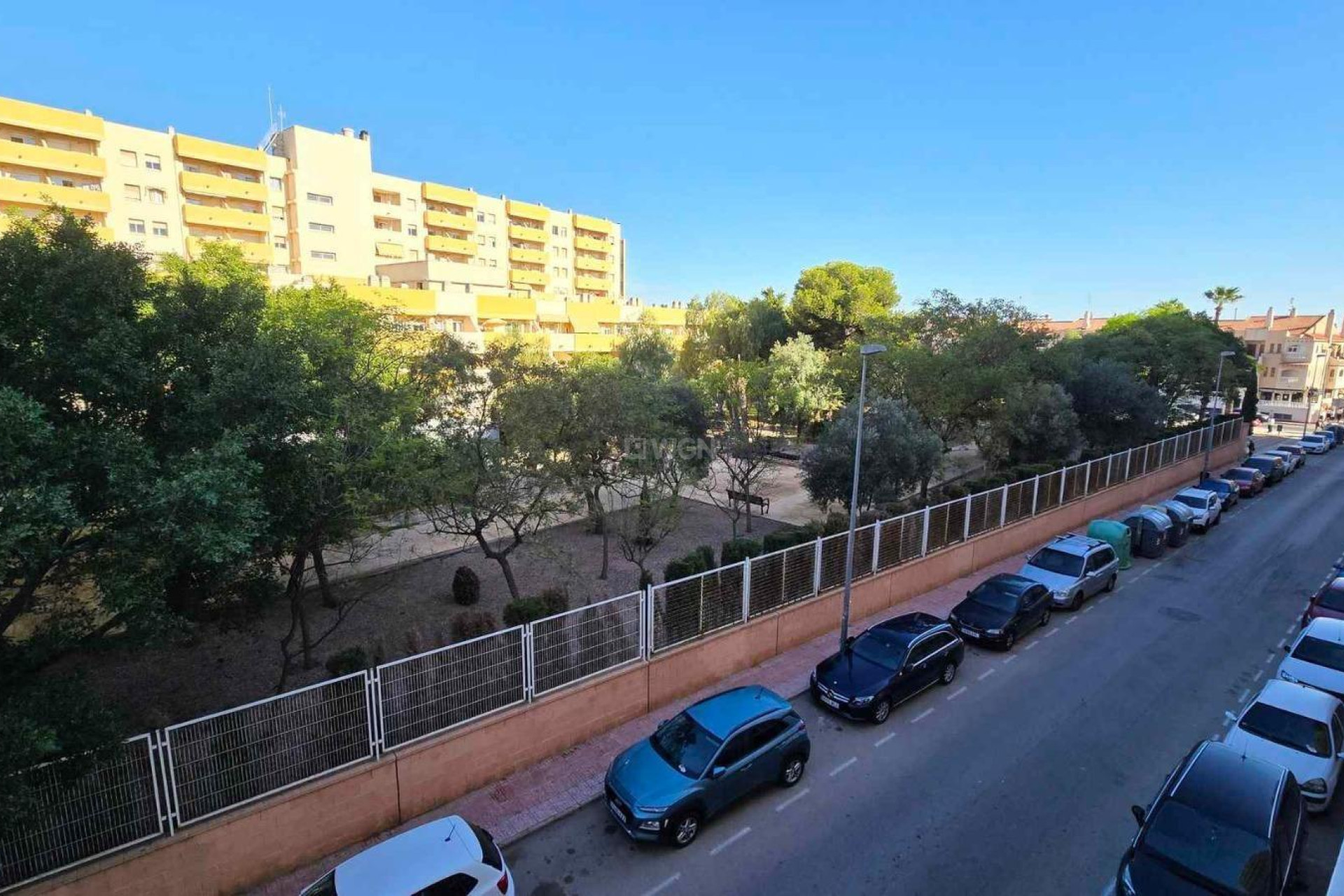 Odsprzedaż - Mieszkanie w bloku - Torrevieja - Centro