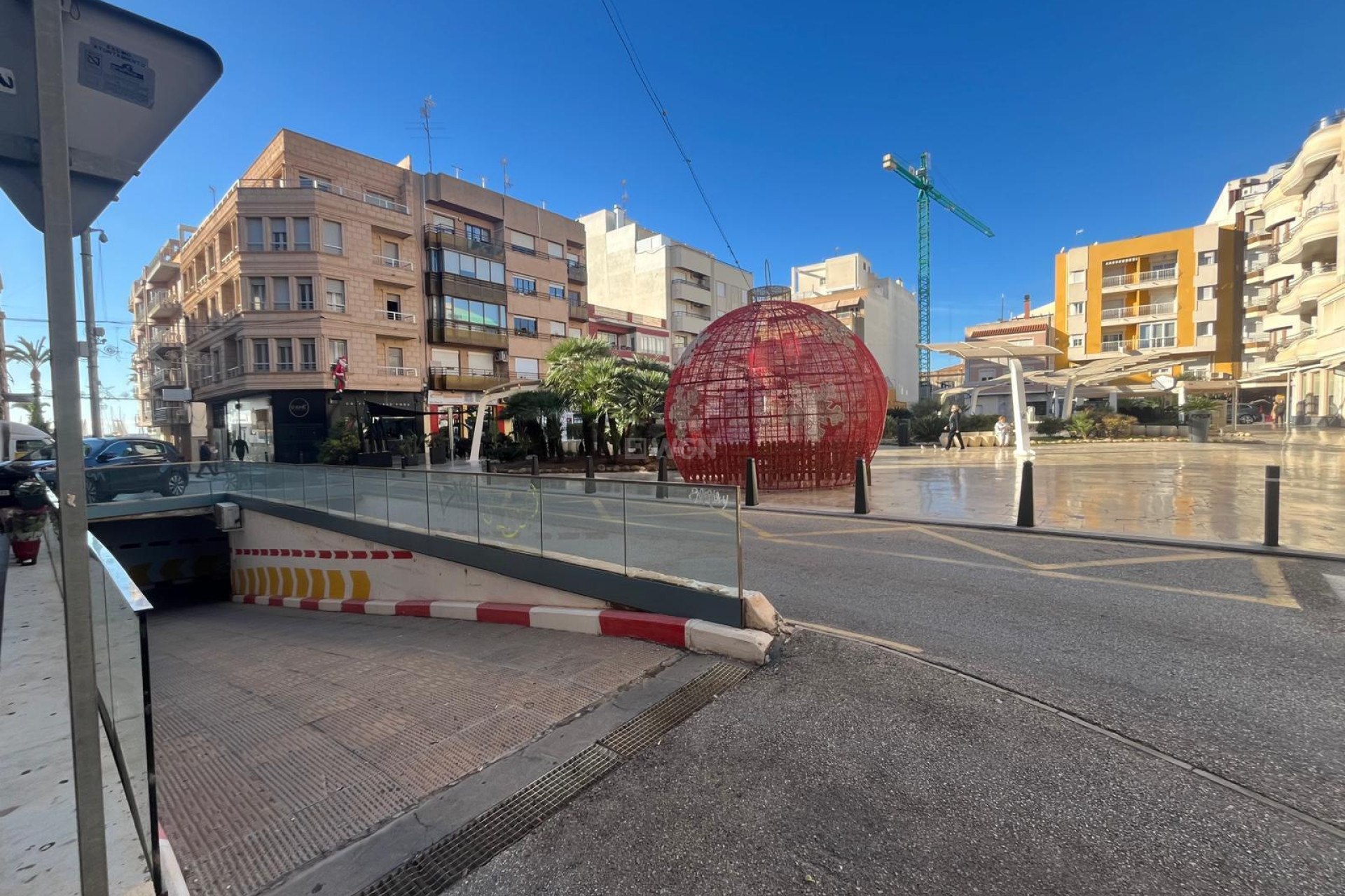 Odsprzedaż - Mieszkanie w bloku - Torrevieja - Centro