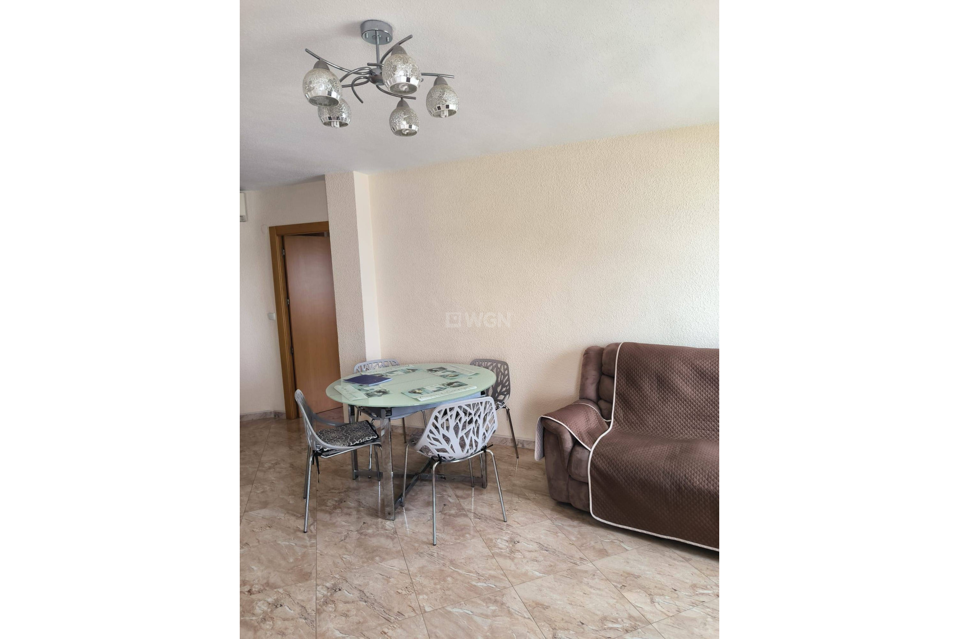 Odsprzedaż - Mieszkanie w bloku - Torrevieja - Centro