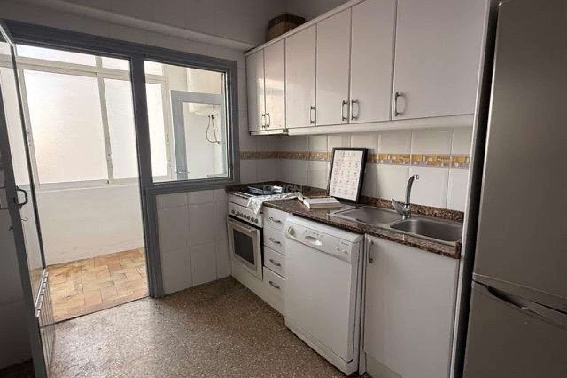 Odsprzedaż - Mieszkanie w bloku - Torrevieja - Centro