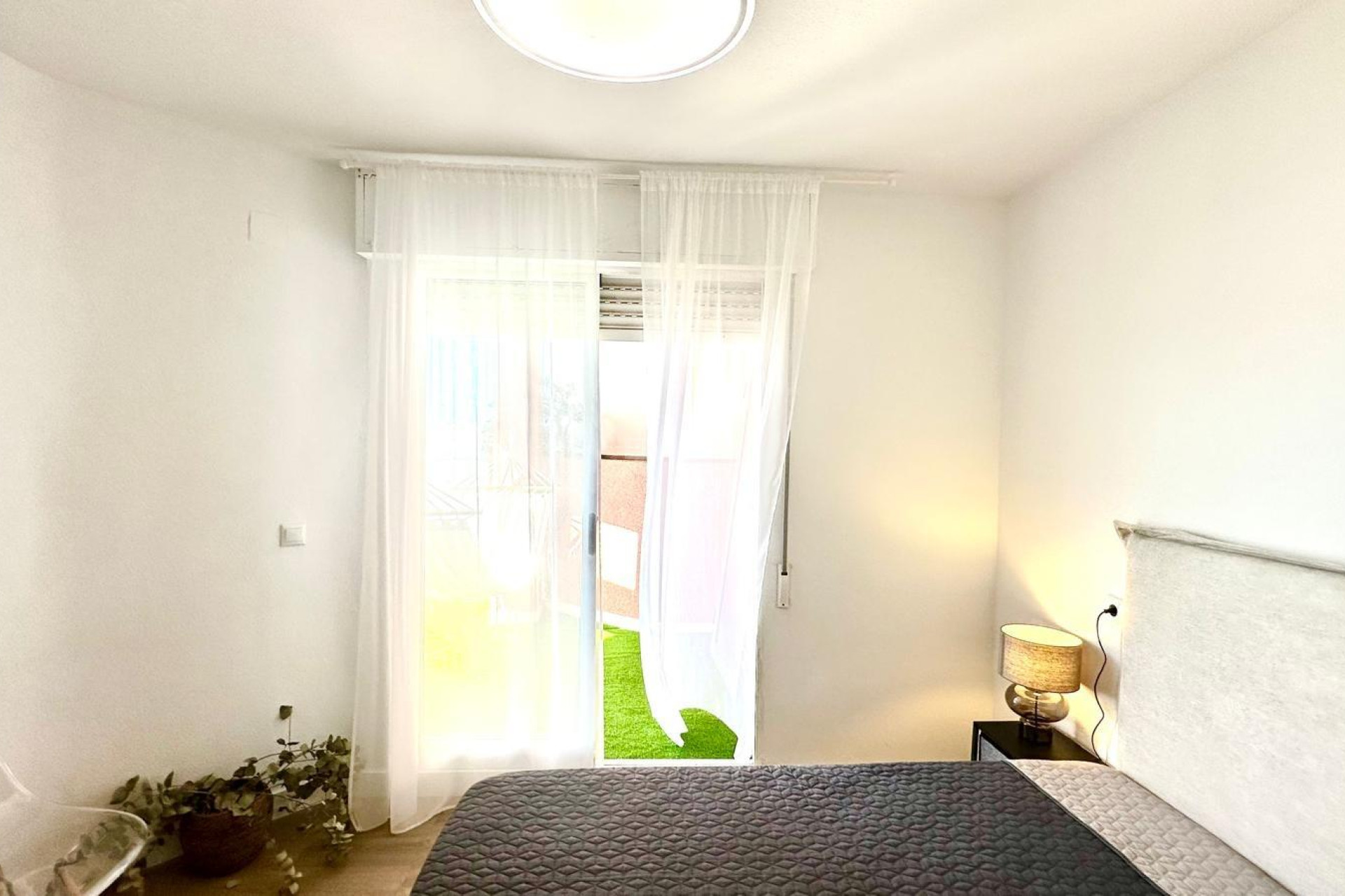 Odsprzedaż - Mieszkanie w bloku - Torrevieja - Centro