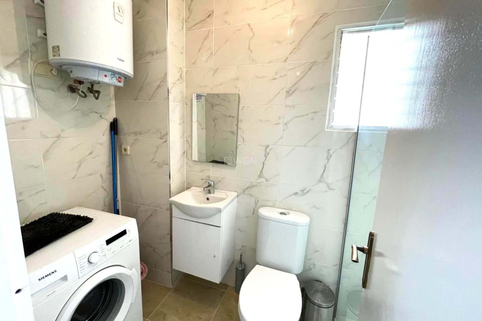 Odsprzedaż - Mieszkanie w bloku - Torrevieja - Centro