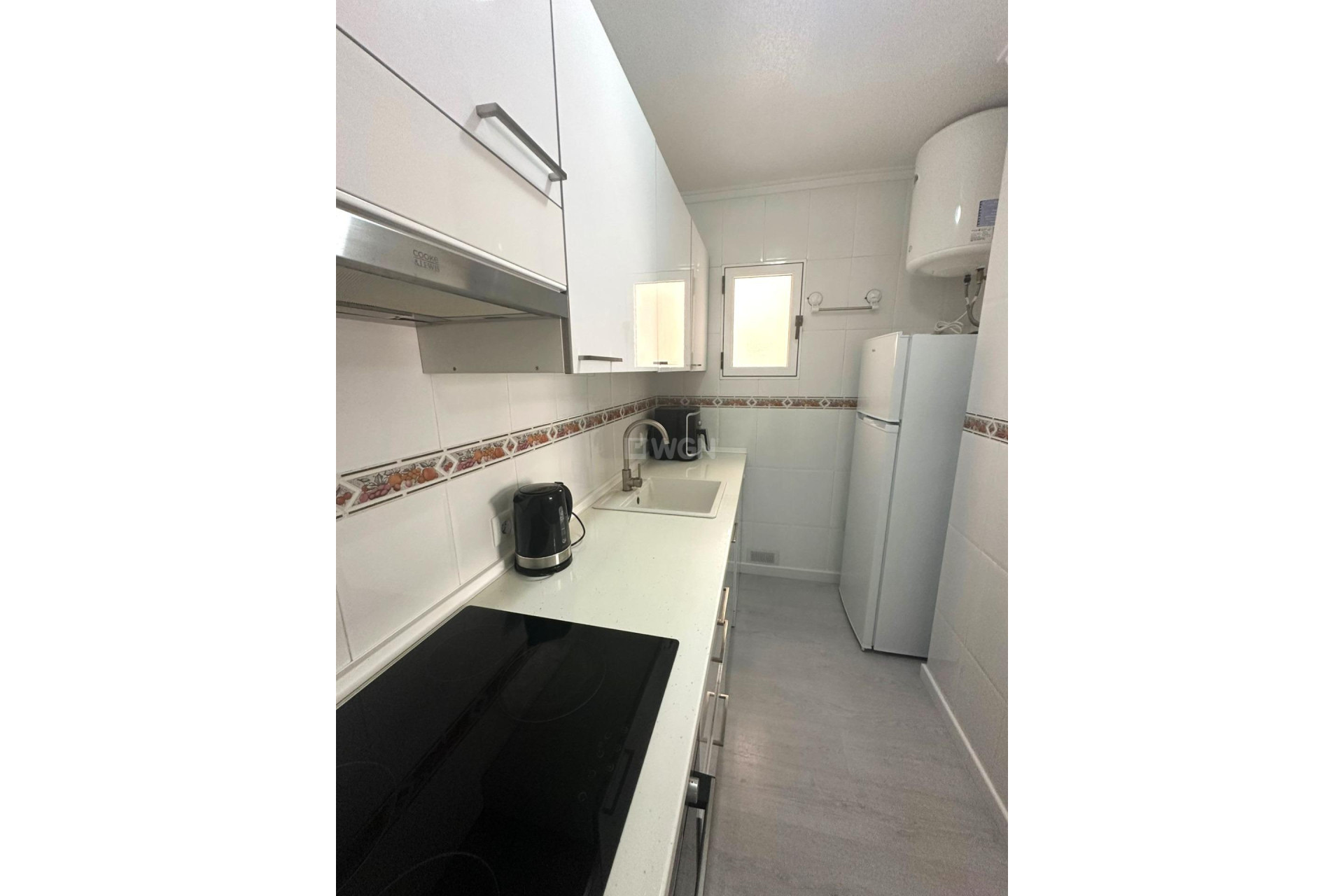 Odsprzedaż - Mieszkanie w bloku - Torrevieja - Centro