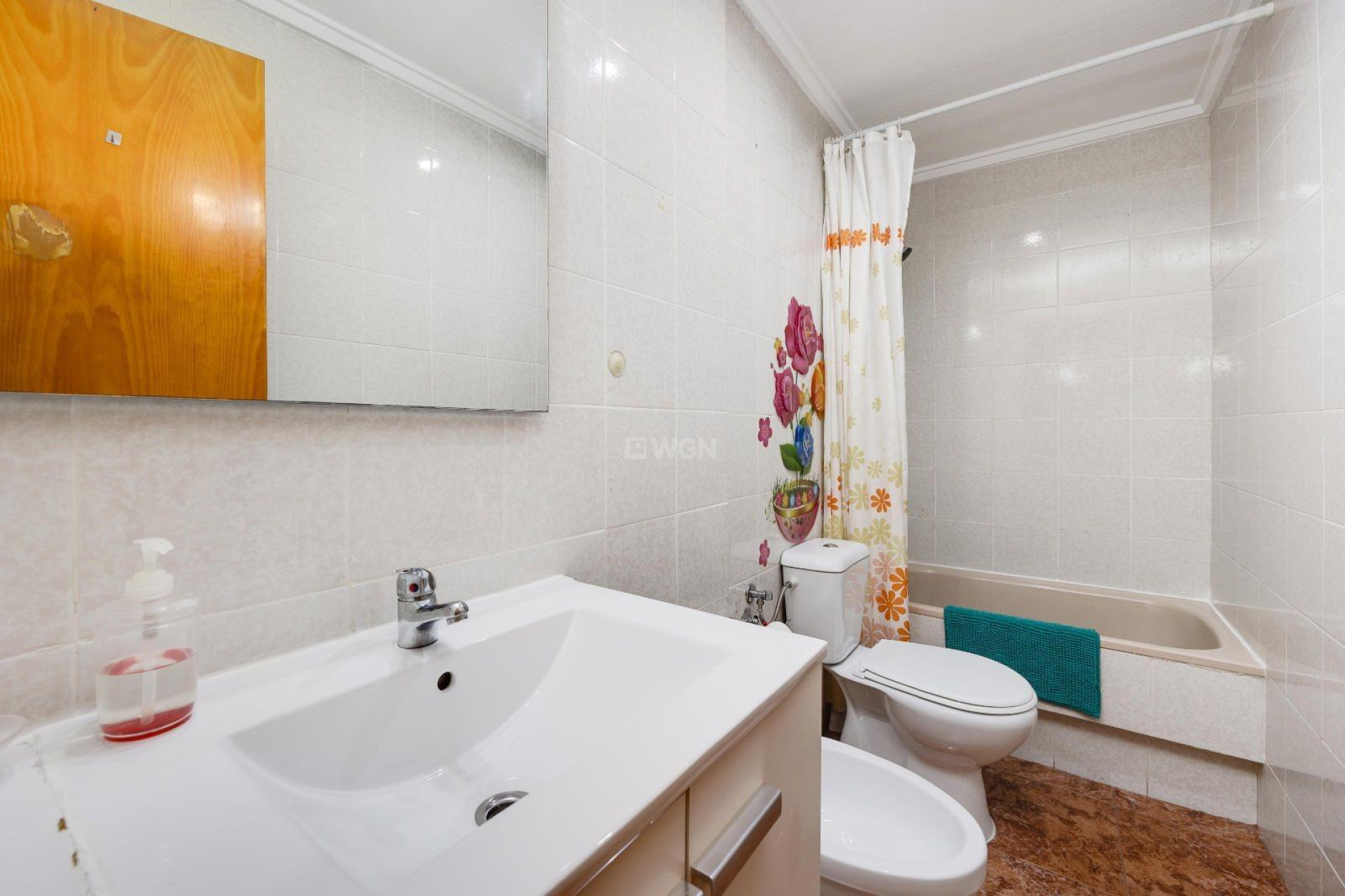 Odsprzedaż - Mieszkanie w bloku - Torrevieja - Centro