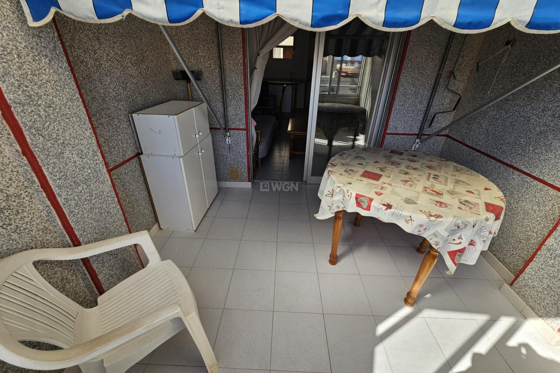 Odsprzedaż - Mieszkanie w bloku - Torrevieja - Centro