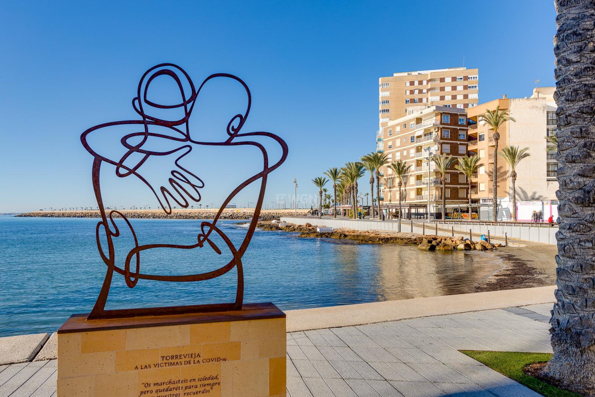 Odsprzedaż - Mieszkanie w bloku - Torrevieja - Centro