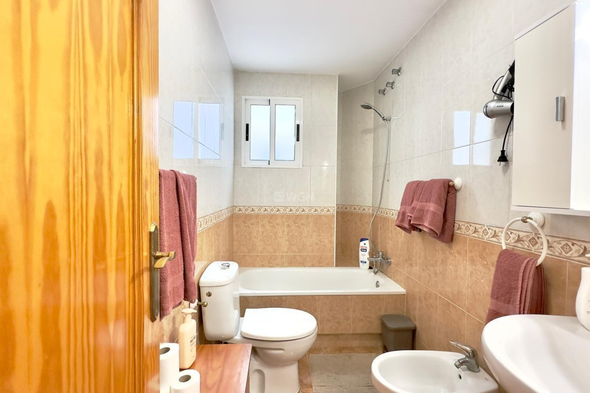 Odsprzedaż - Mieszkanie w bloku - Torrevieja - Centro