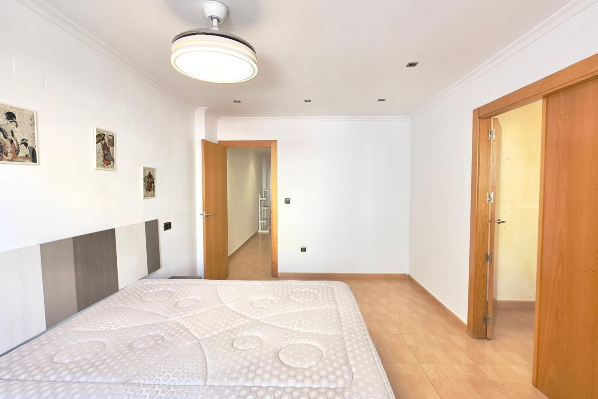 Odsprzedaż - Mieszkanie w bloku - Torrevieja - Centro