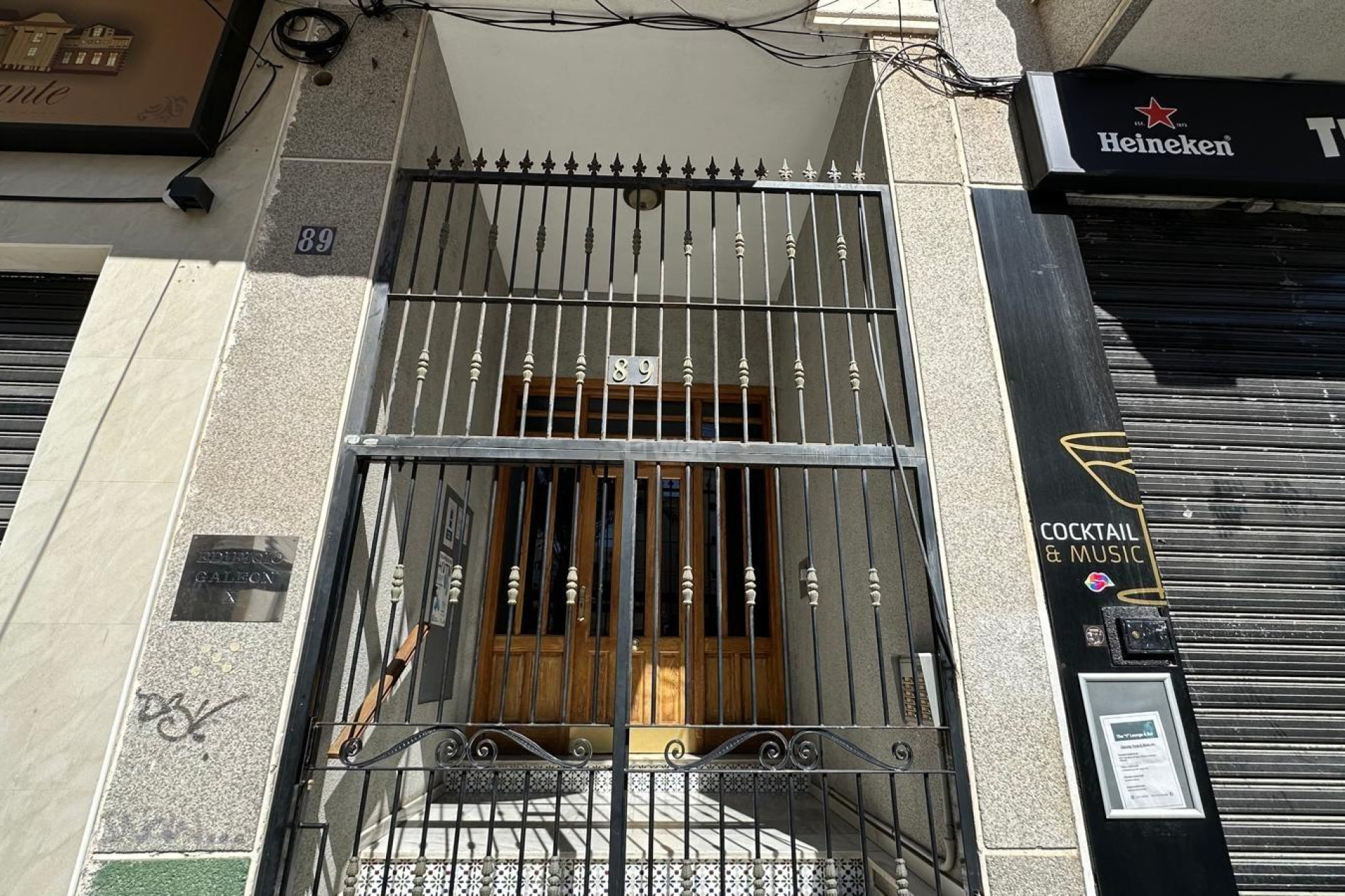 Odsprzedaż - Mieszkanie w bloku - Torrevieja - Centro