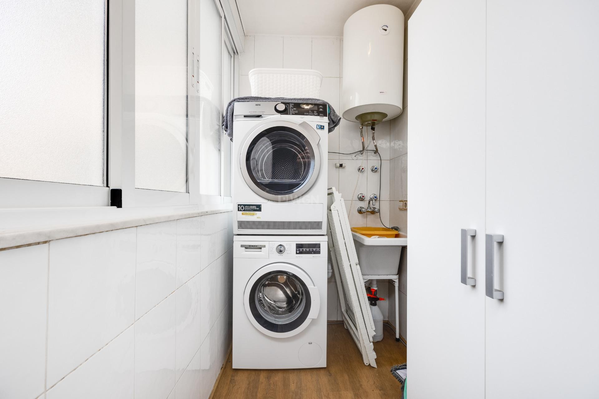 Odsprzedaż - Mieszkanie w bloku - Torrevieja - Centro