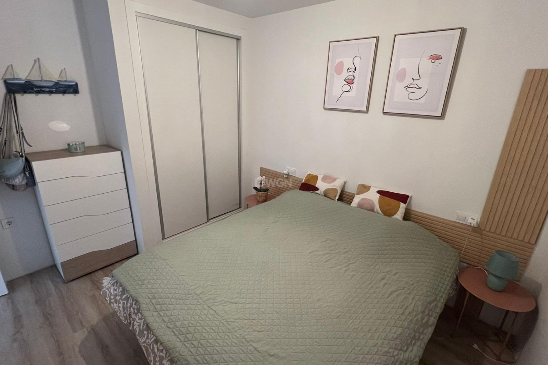 Odsprzedaż - Mieszkanie w bloku - Torrevieja - Centro