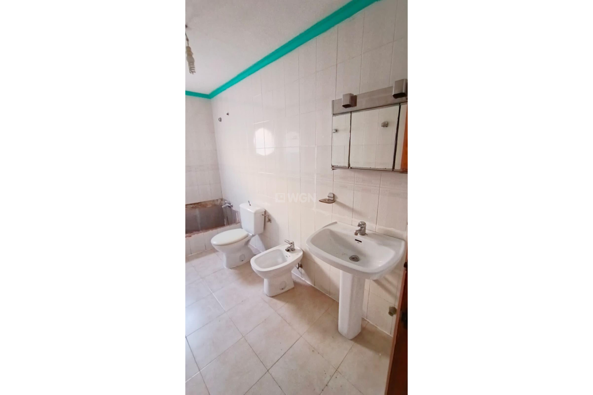 Odsprzedaż - Mieszkanie w bloku - Torrevieja - Centro