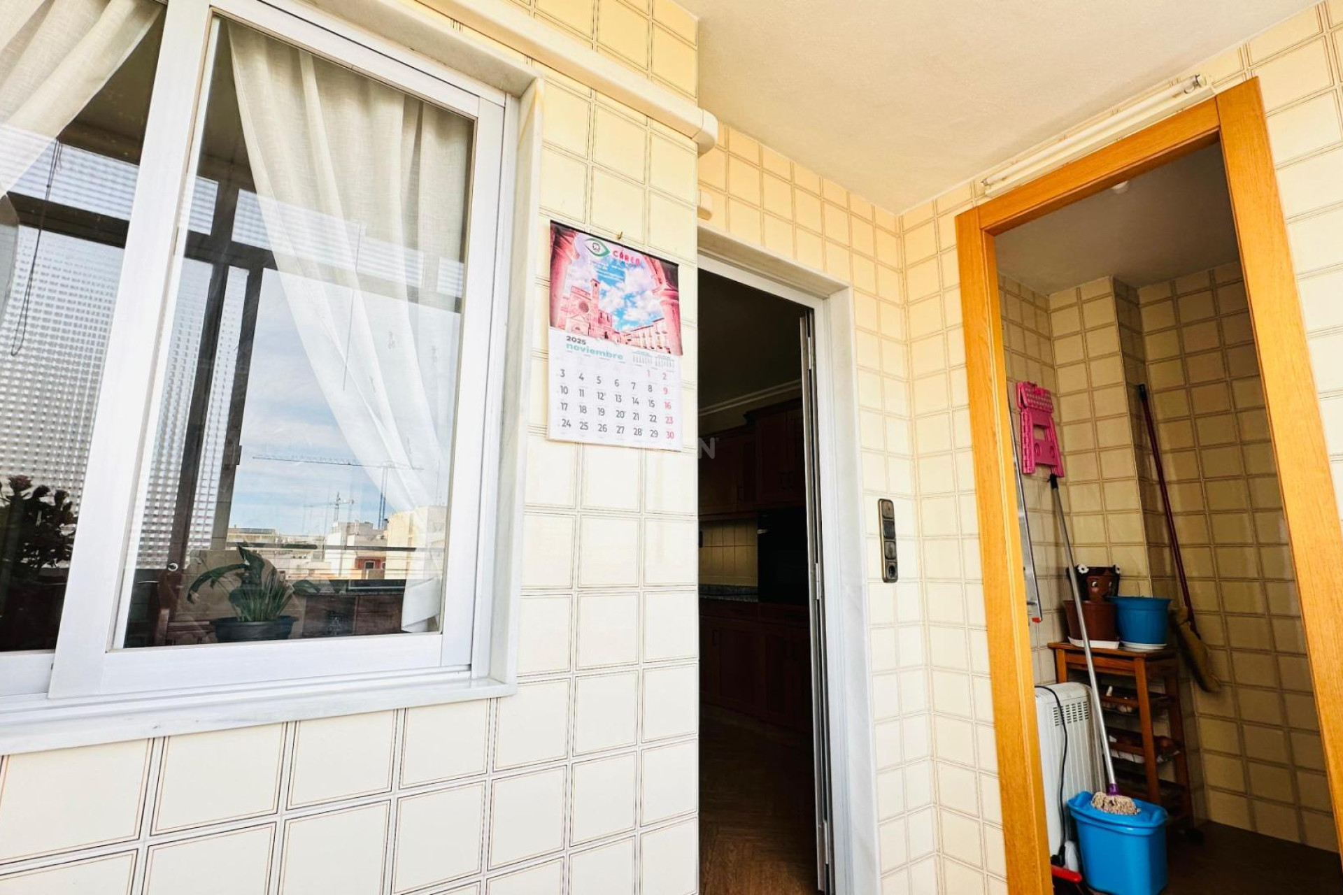Odsprzedaż - Mieszkanie w bloku - Torrevieja - Centro