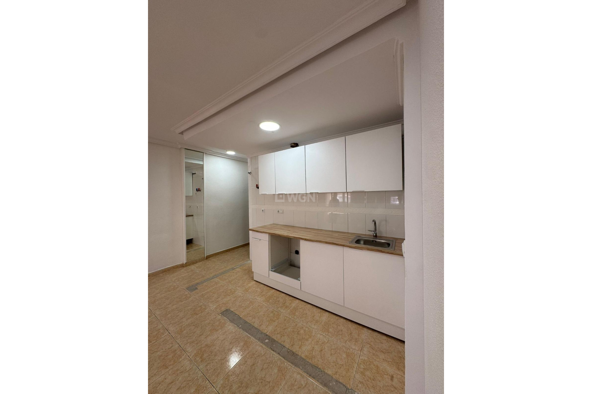 Odsprzedaż - Mieszkanie w bloku - Torrevieja - Centro