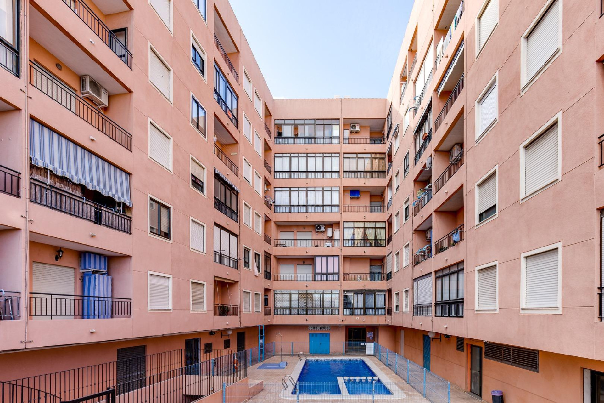 Odsprzedaż - Mieszkanie w bloku - Torrevieja - Centro