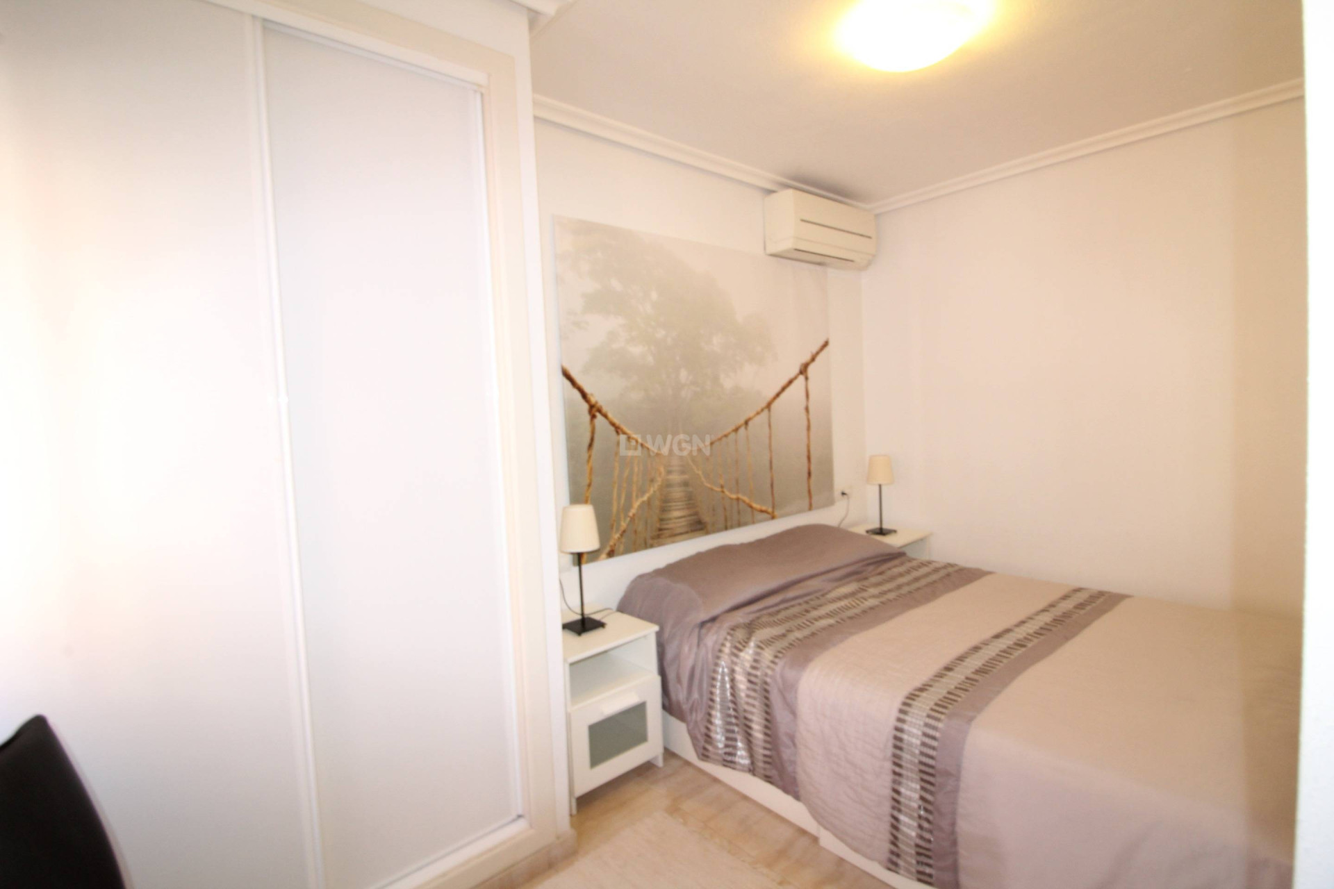 Odsprzedaż - Mieszkanie w bloku - Torrevieja - Centro