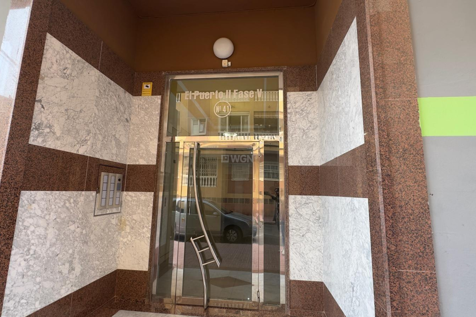 Odsprzedaż - Mieszkanie w bloku - Torrevieja - Centro
