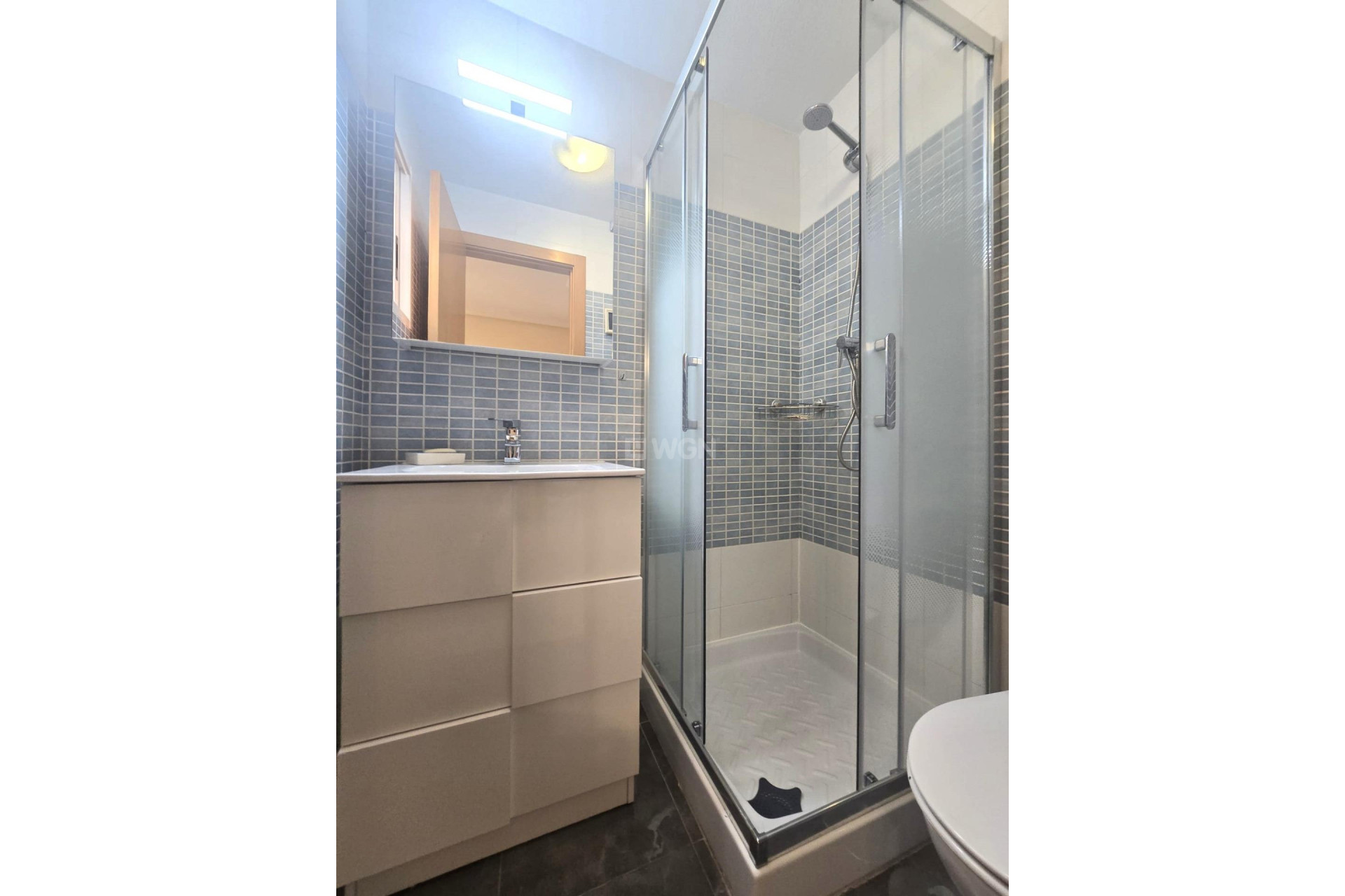 Odsprzedaż - Mieszkanie w bloku - Torrevieja - Centro