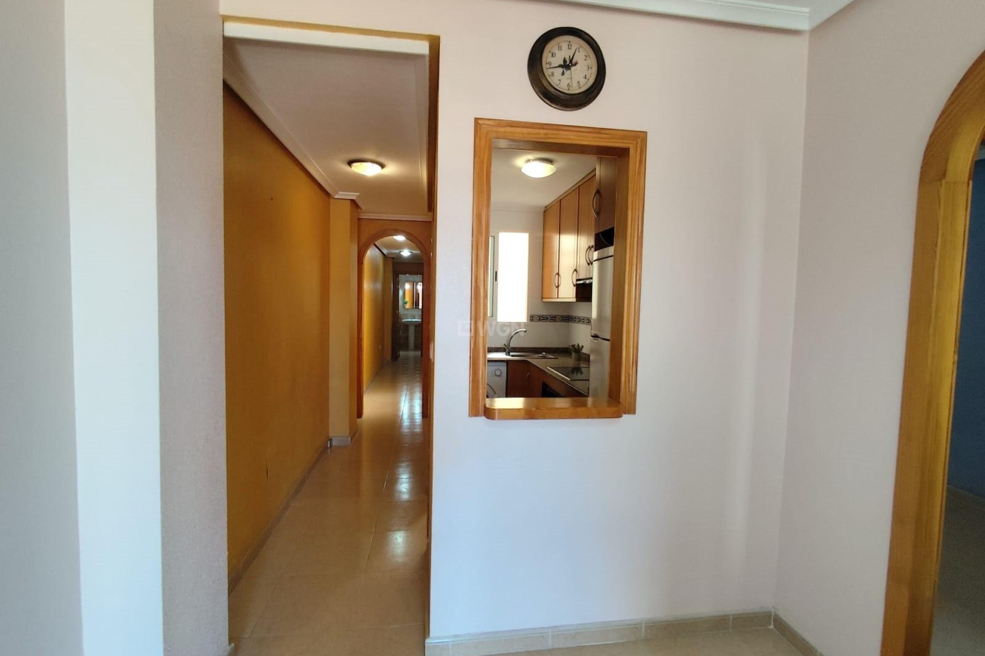 Odsprzedaż - Mieszkanie w bloku - Torrevieja - Centro