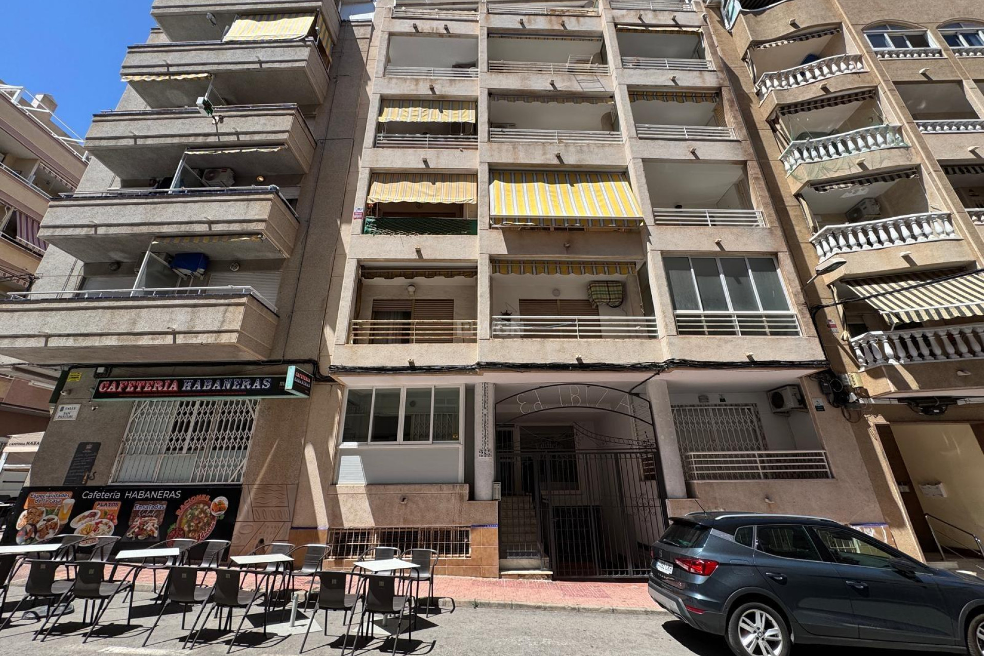 Odsprzedaż - Mieszkanie w bloku - Torrevieja - Centro