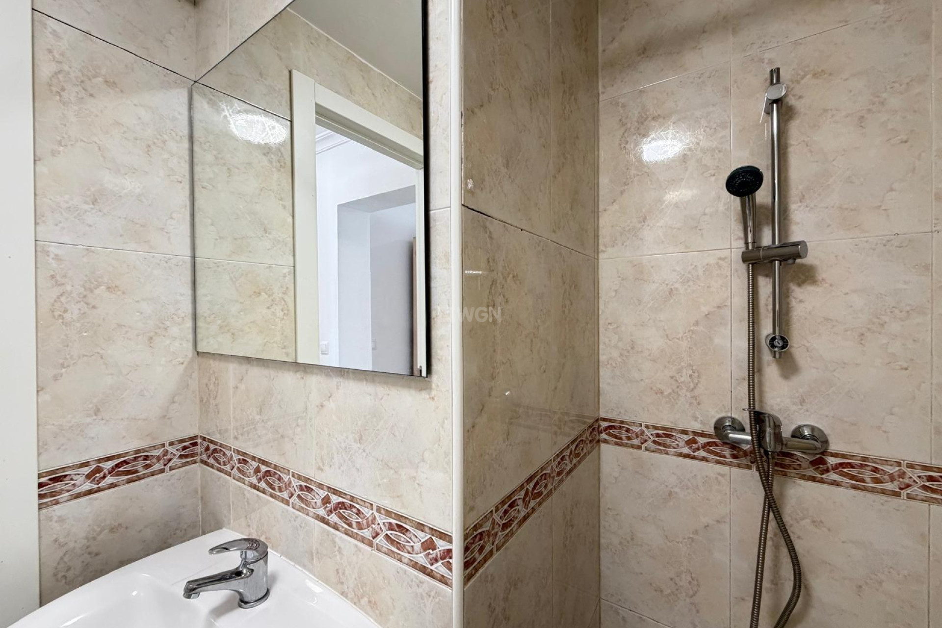 Odsprzedaż - Mieszkanie w bloku - Torrevieja - Centro