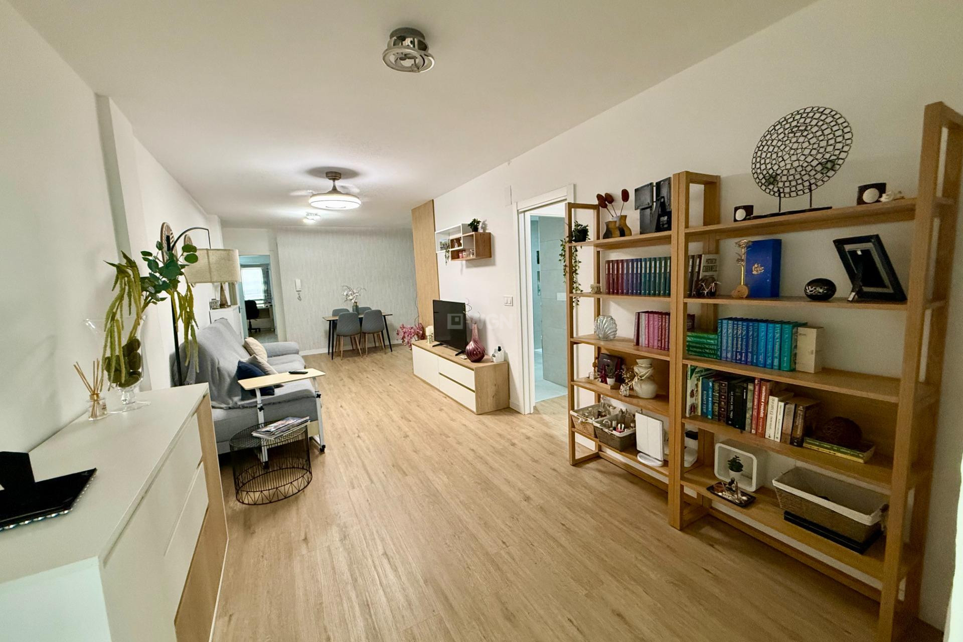 Odsprzedaż - Mieszkanie w bloku - Torrevieja - Centro