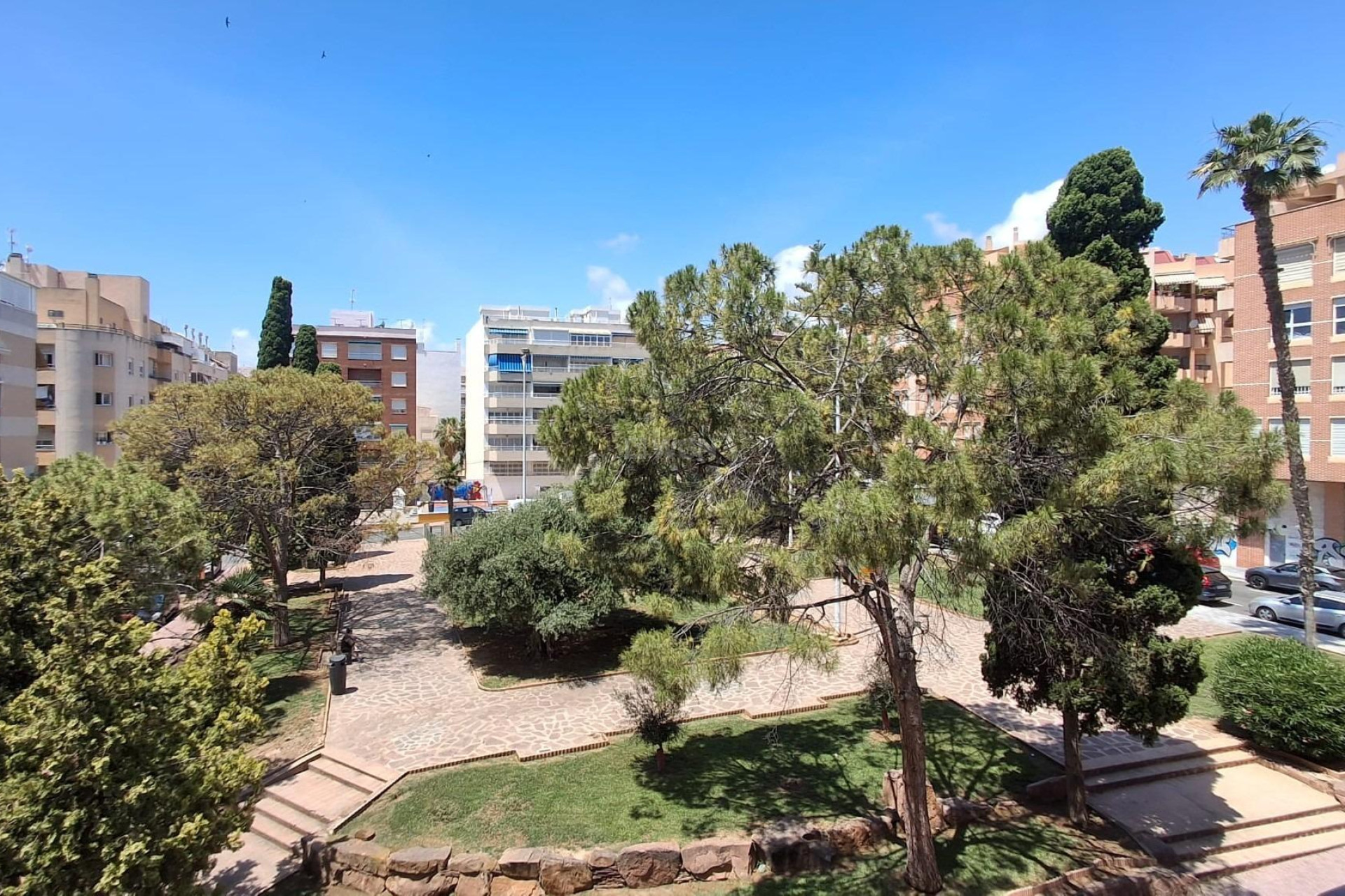 Odsprzedaż - Mieszkanie w bloku - Torrevieja - Centro