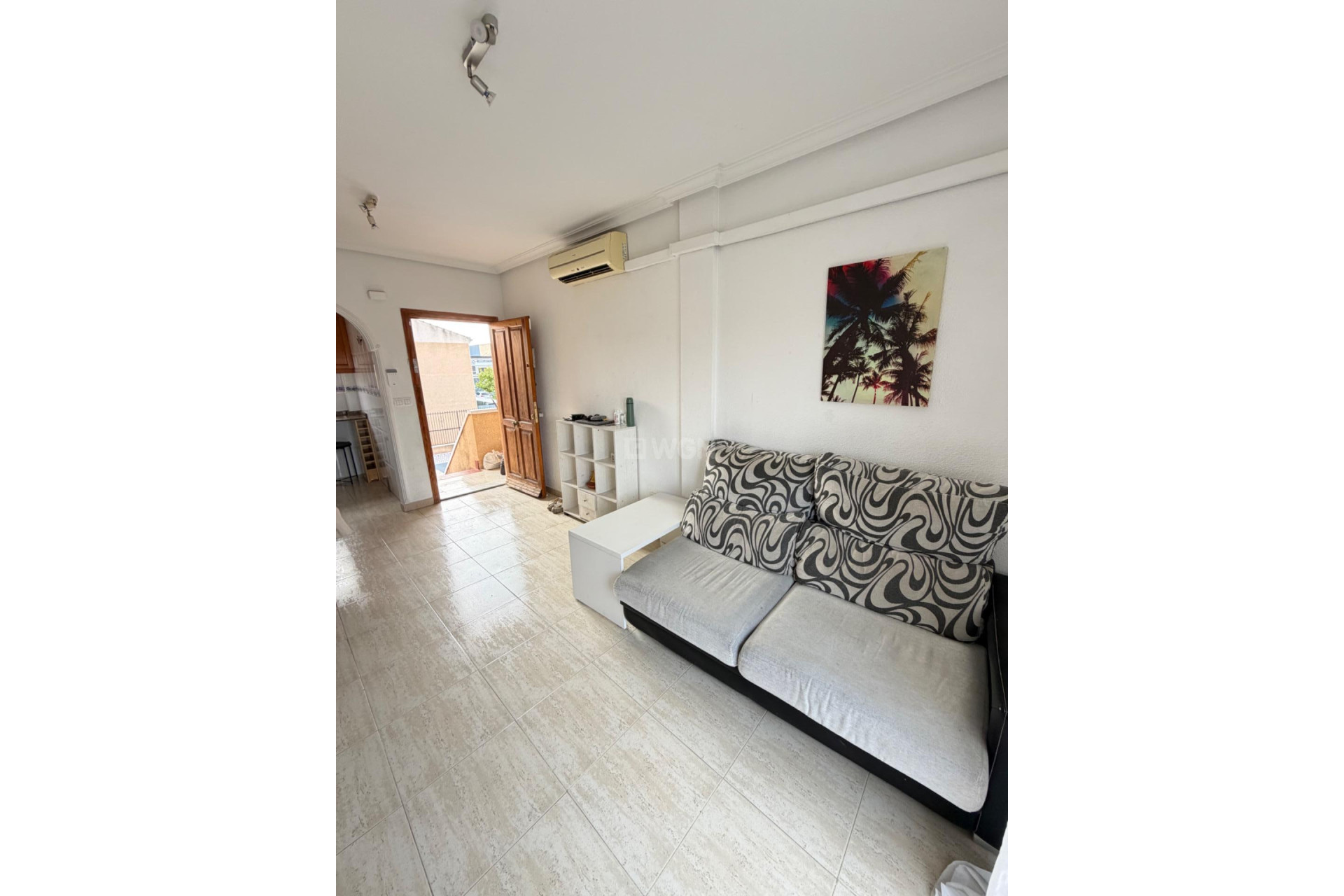Odsprzedaż - Mieszkanie w bloku - Torrevieja - Centro