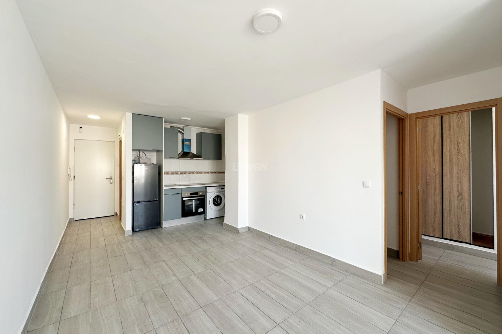 Odsprzedaż - Mieszkanie w bloku - Torrevieja - Centro