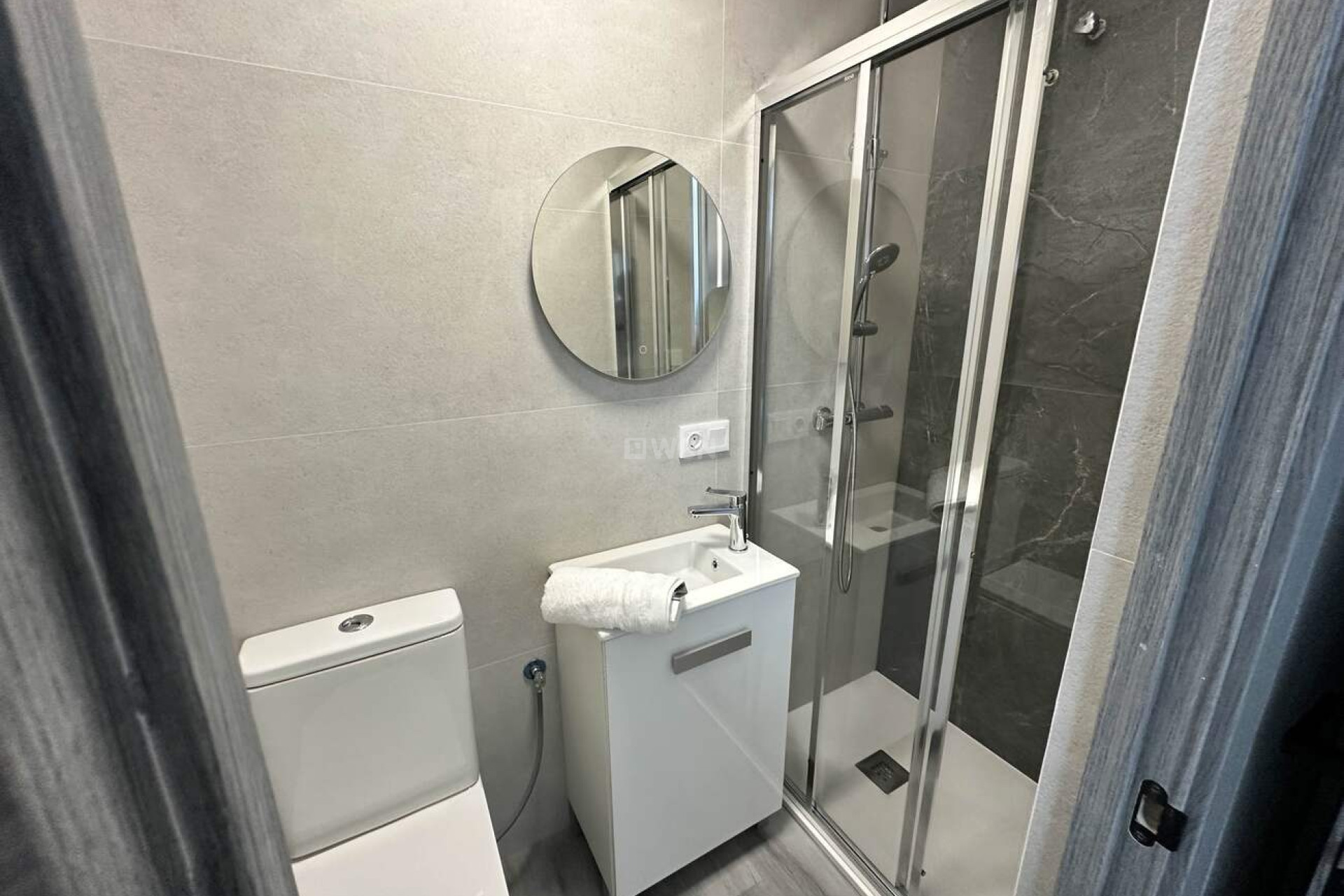 Odsprzedaż - Mieszkanie w bloku - Torrevieja - Centro