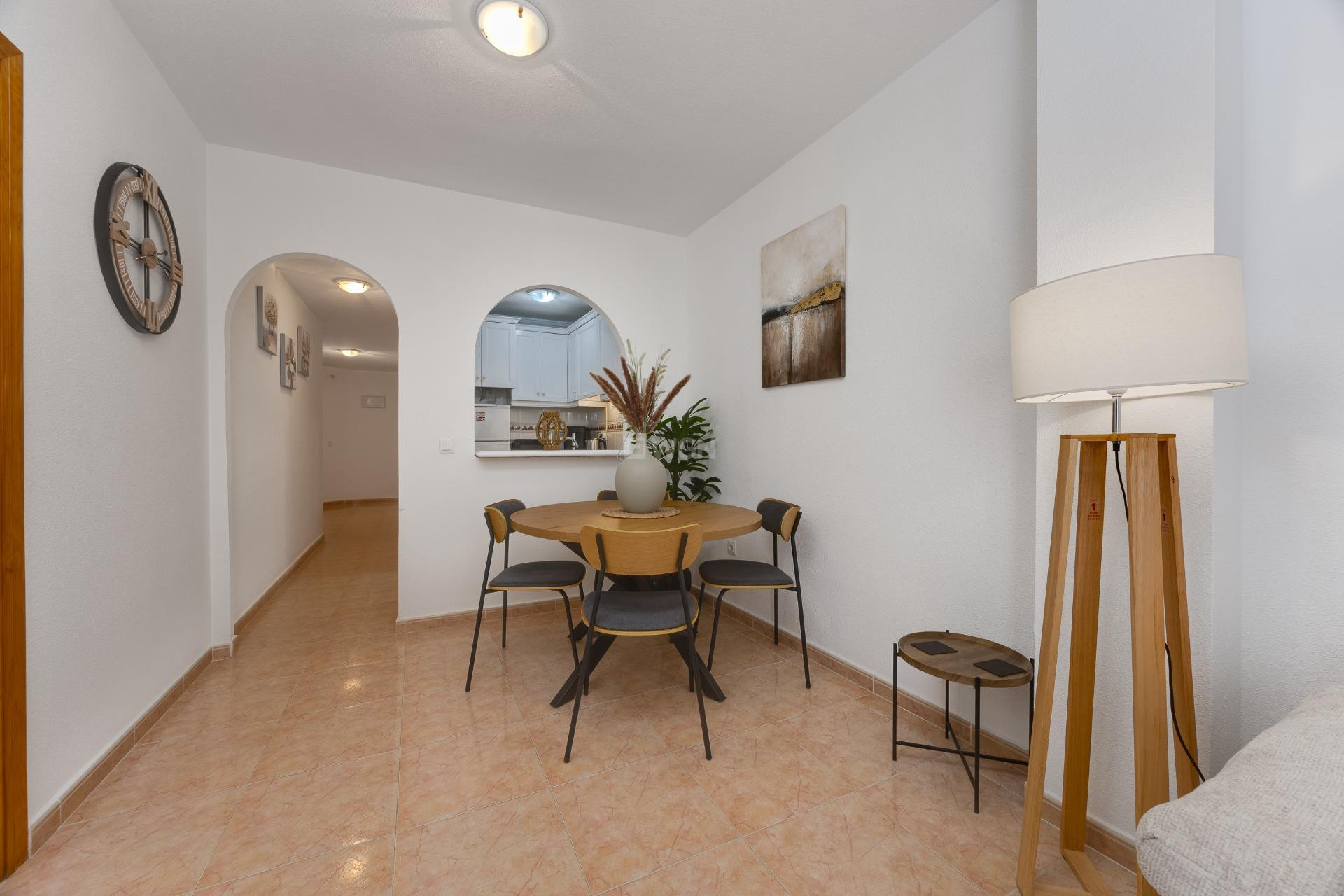 Odsprzedaż - Mieszkanie w bloku - Torrevieja - Centro