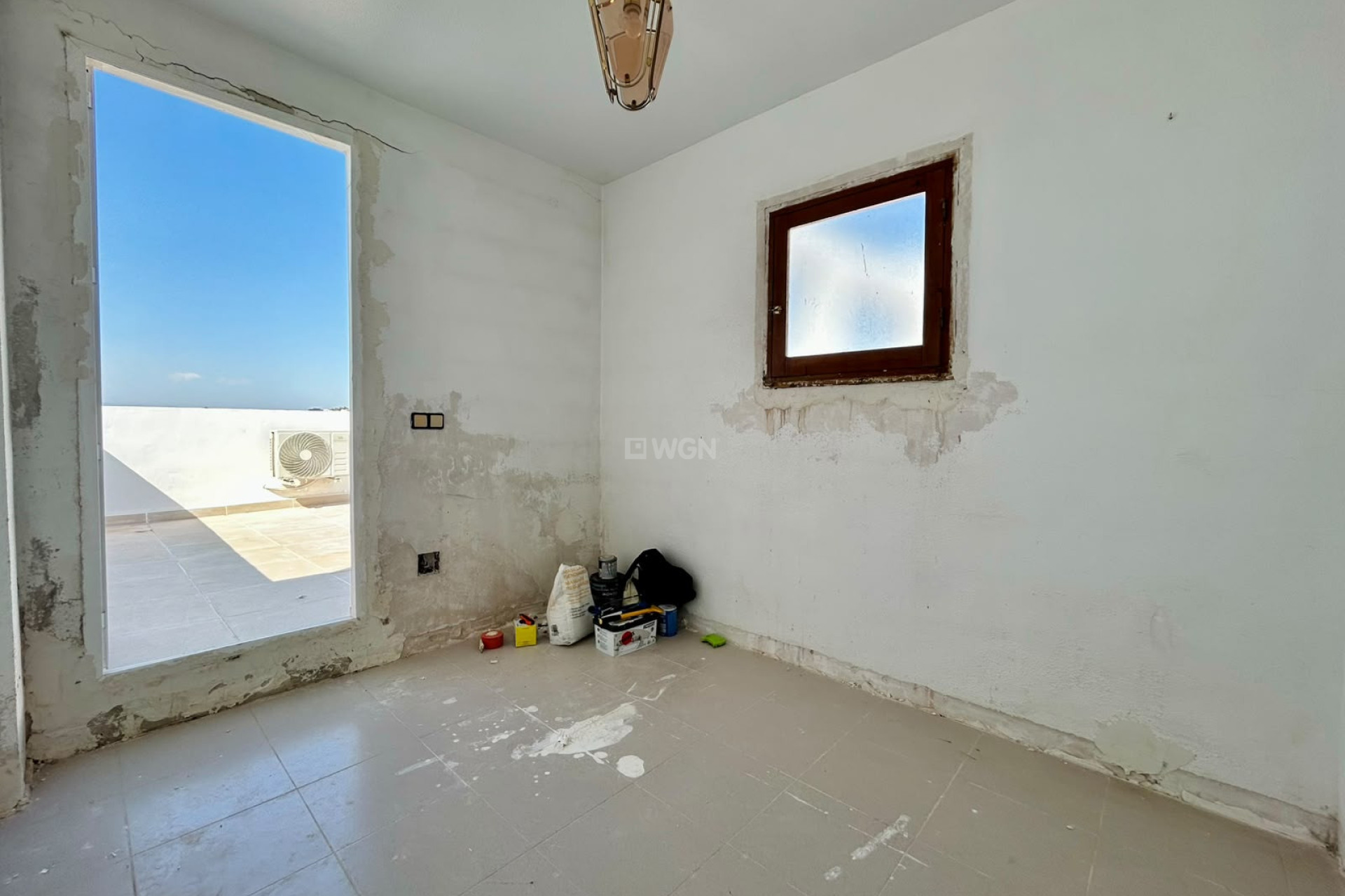 Odsprzedaż - Mieszkanie w bloku - Torrevieja - Costa Blanca