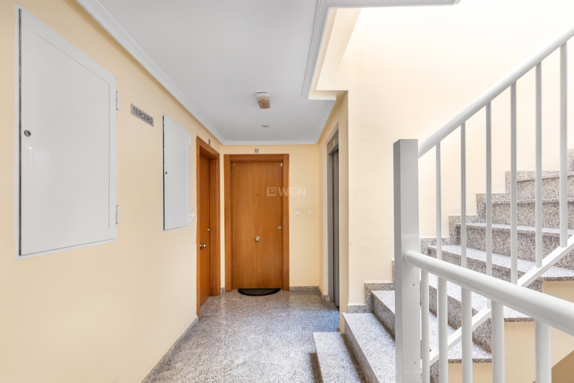 Odsprzedaż - Mieszkanie w bloku - Torrevieja - Costa Blanca