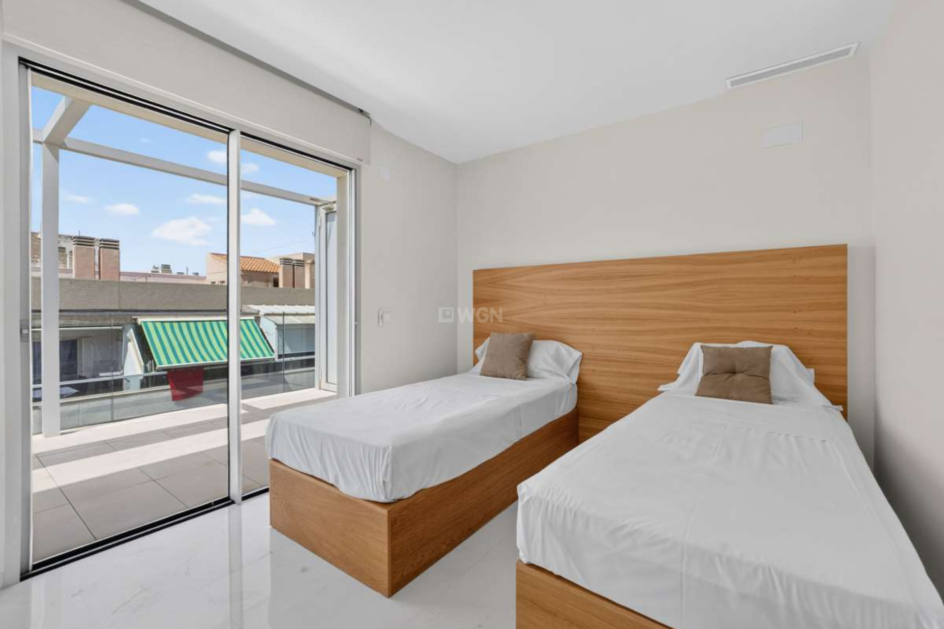 Odsprzedaż - Mieszkanie w bloku - Torrevieja - Costa Blanca