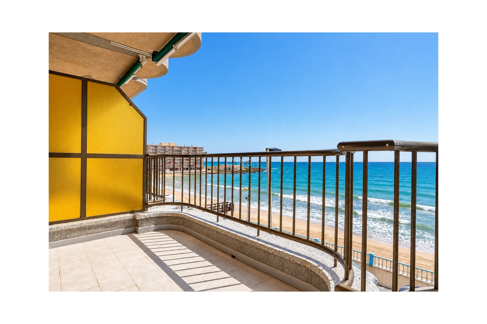 Odsprzedaż - Mieszkanie w bloku - Torrevieja - Costa Blanca