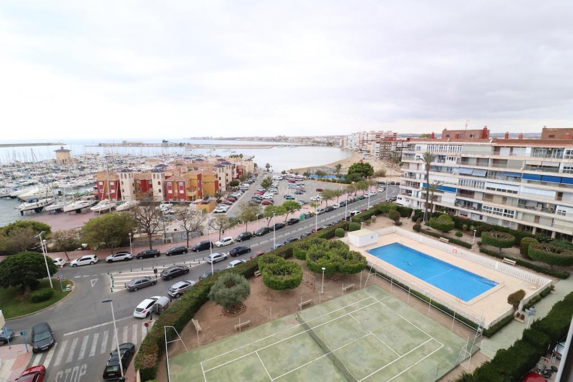 Odsprzedaż - Mieszkanie w bloku - Torrevieja - Costa Blanca