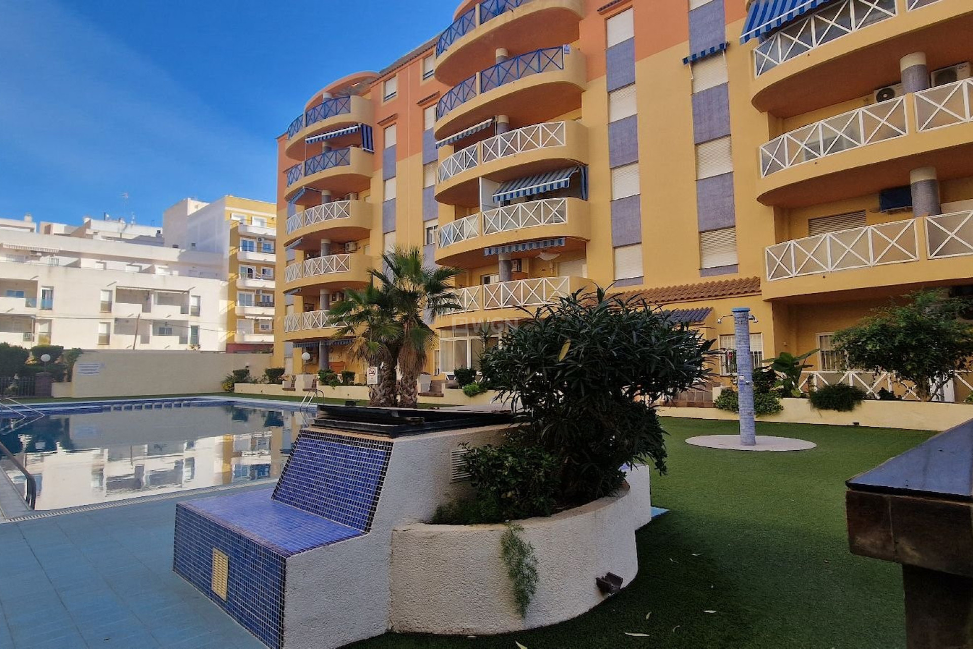 Odsprzedaż - Mieszkanie w bloku - Torrevieja - Costa Blanca