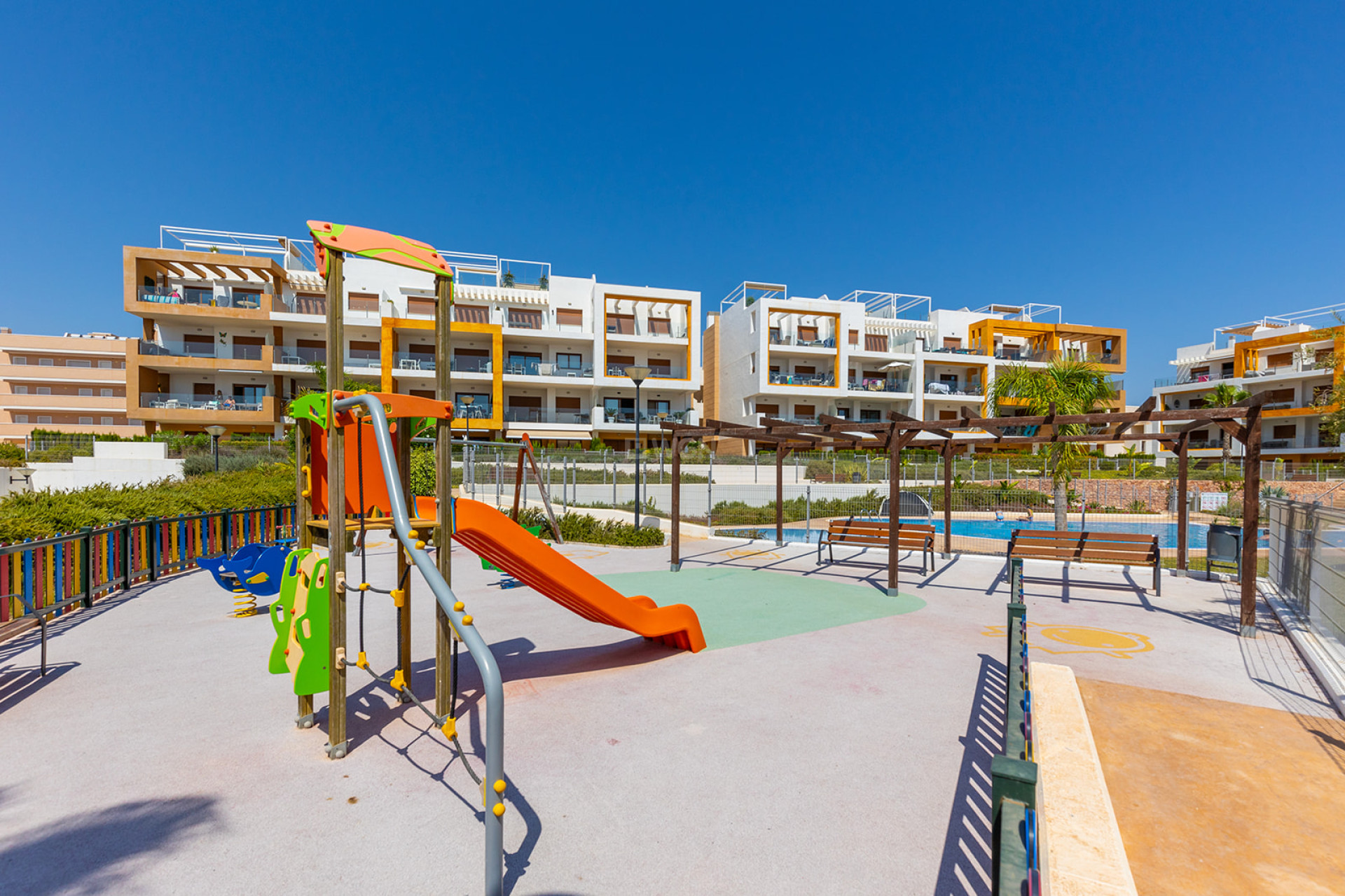 Odsprzedaż - Mieszkanie w bloku - Torrevieja - Costa Blanca