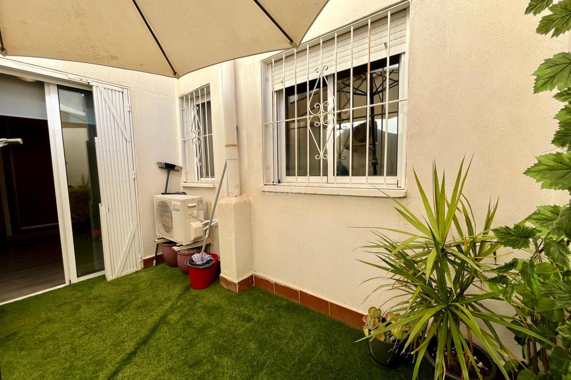 Odsprzedaż - Mieszkanie w bloku - Torrevieja - Costa Blanca