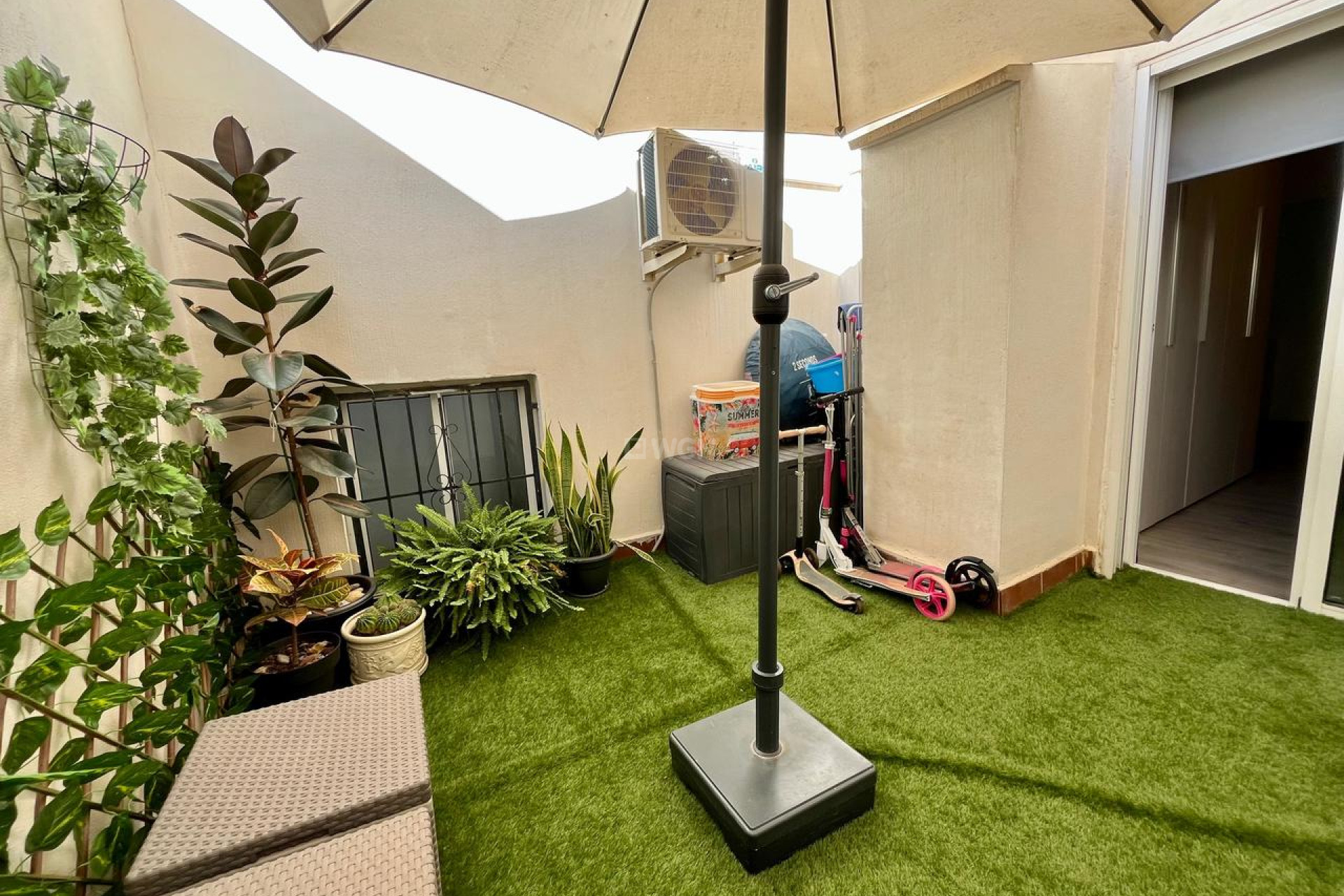 Odsprzedaż - Mieszkanie w bloku - Torrevieja - Costa Blanca