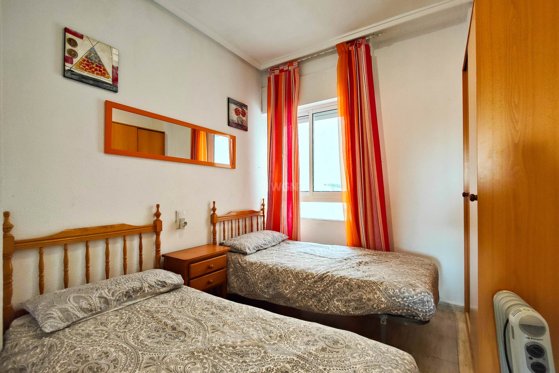 Odsprzedaż - Mieszkanie w bloku - Torrevieja - Costa Blanca