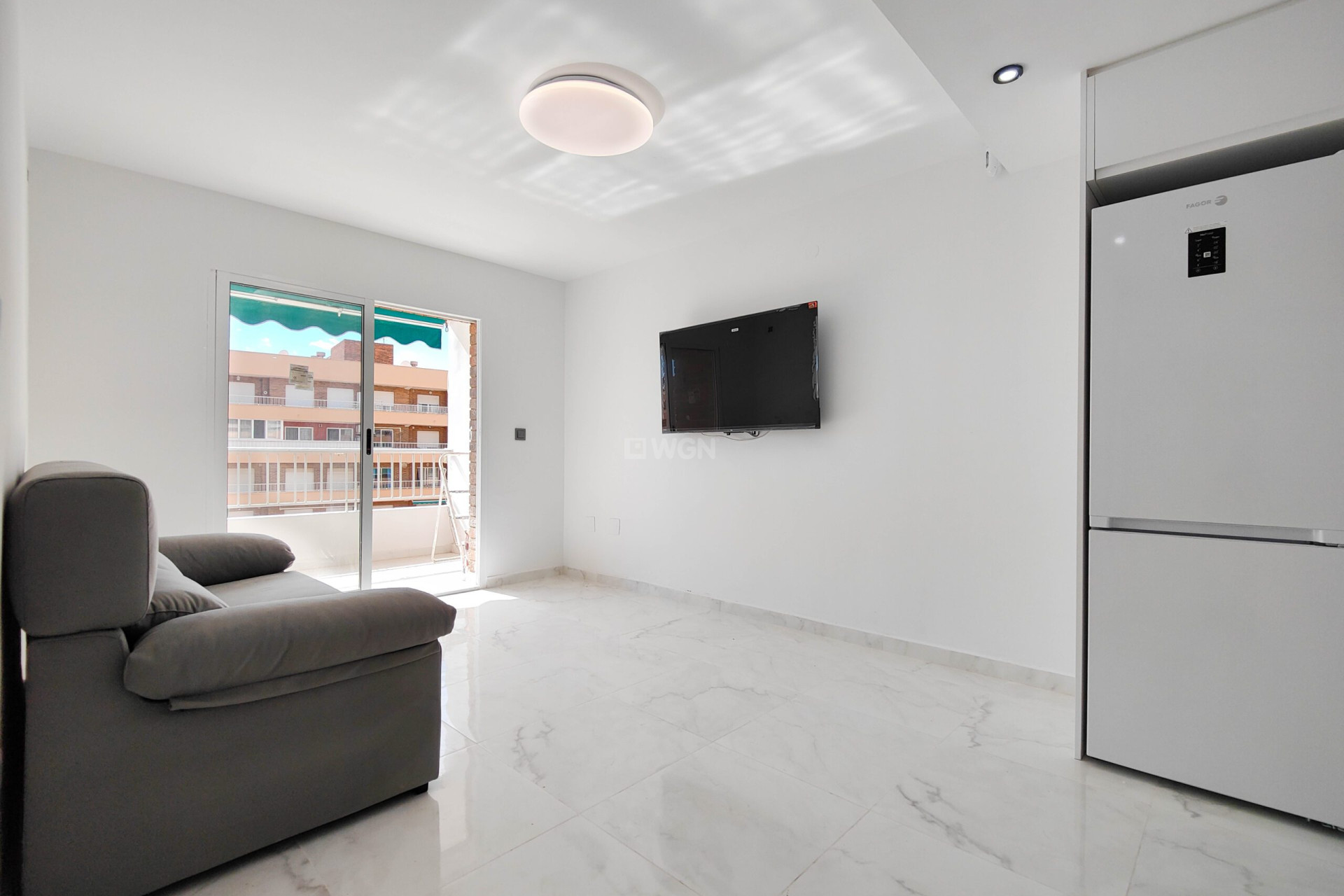 Odsprzedaż - Mieszkanie w bloku - Torrevieja - Costa Blanca