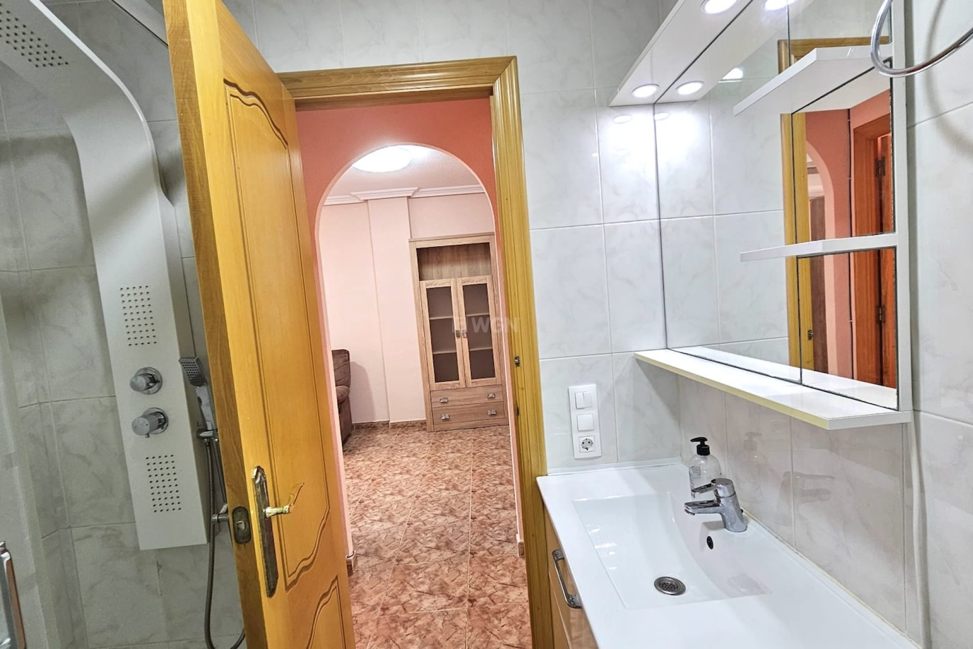 Odsprzedaż - Mieszkanie w bloku - Torrevieja - Costa Blanca