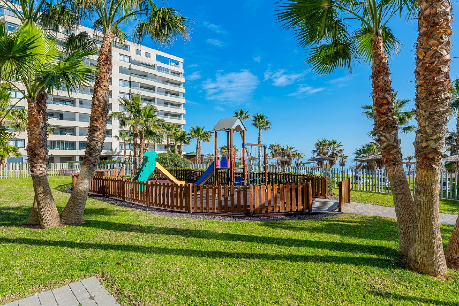 Odsprzedaż - Mieszkanie w bloku - Torrevieja - Costa Blanca